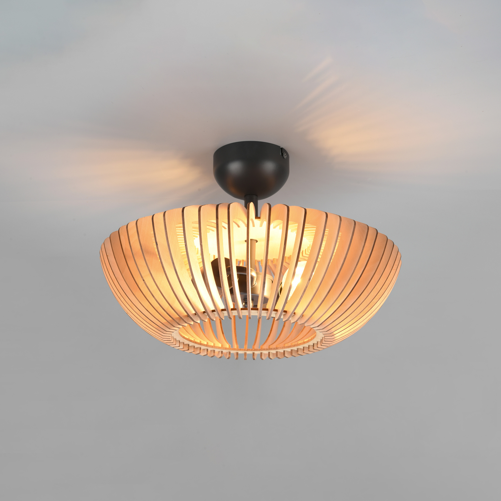 Colino ceiling lamp, wooden slats, light wood