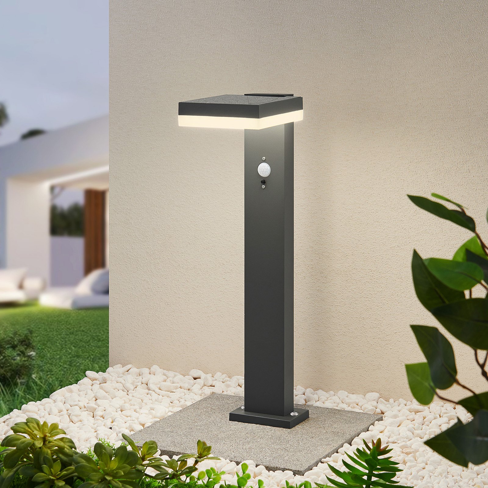 Laira Solarzelle Gartenleuchte w/Sensor Anthracite - Lindby