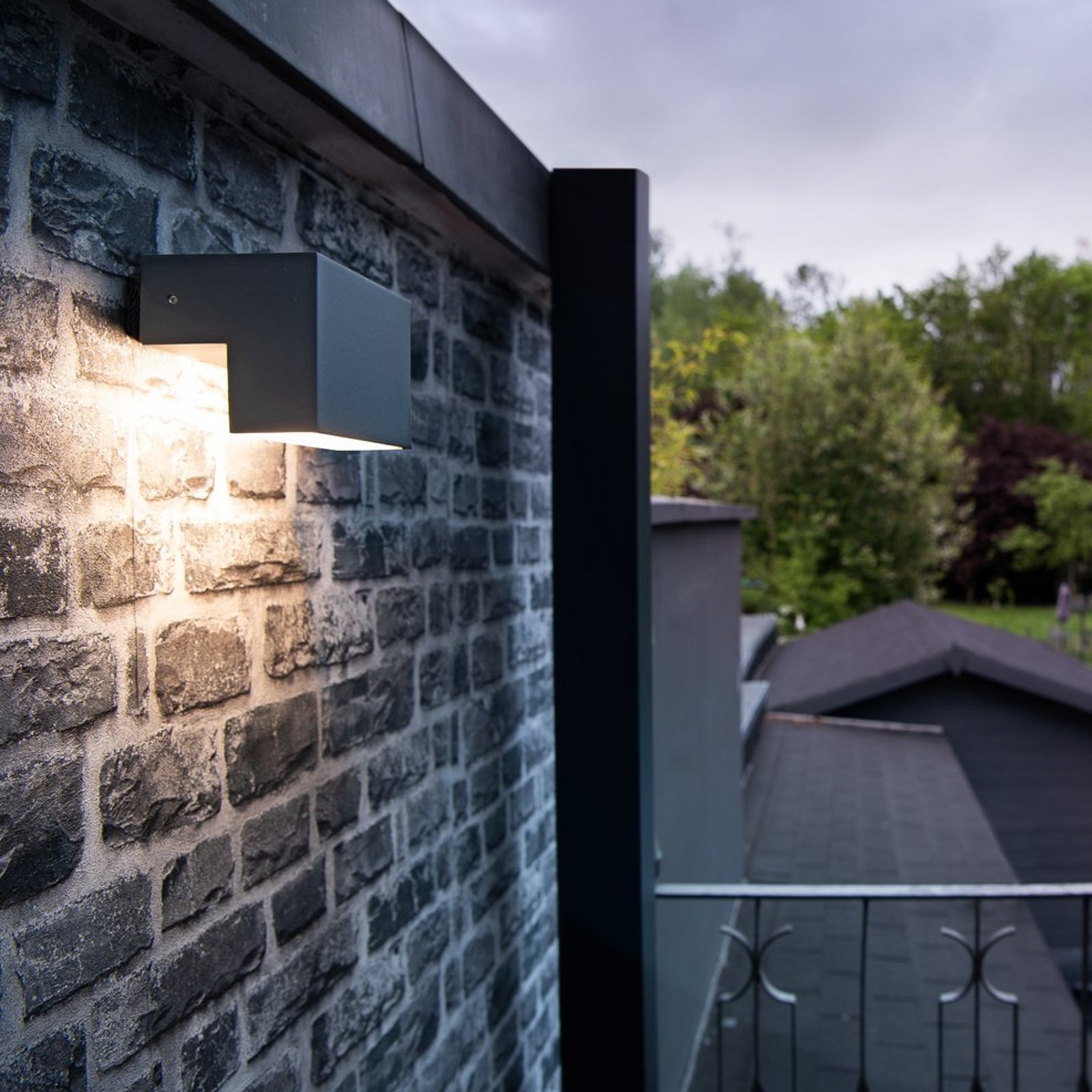 SLV L-Line Out outdoor wall lamp CCT, width 15cm, aluminium, 7 W, energy efficiency: A+, W: 15 cm, H: 10 cm