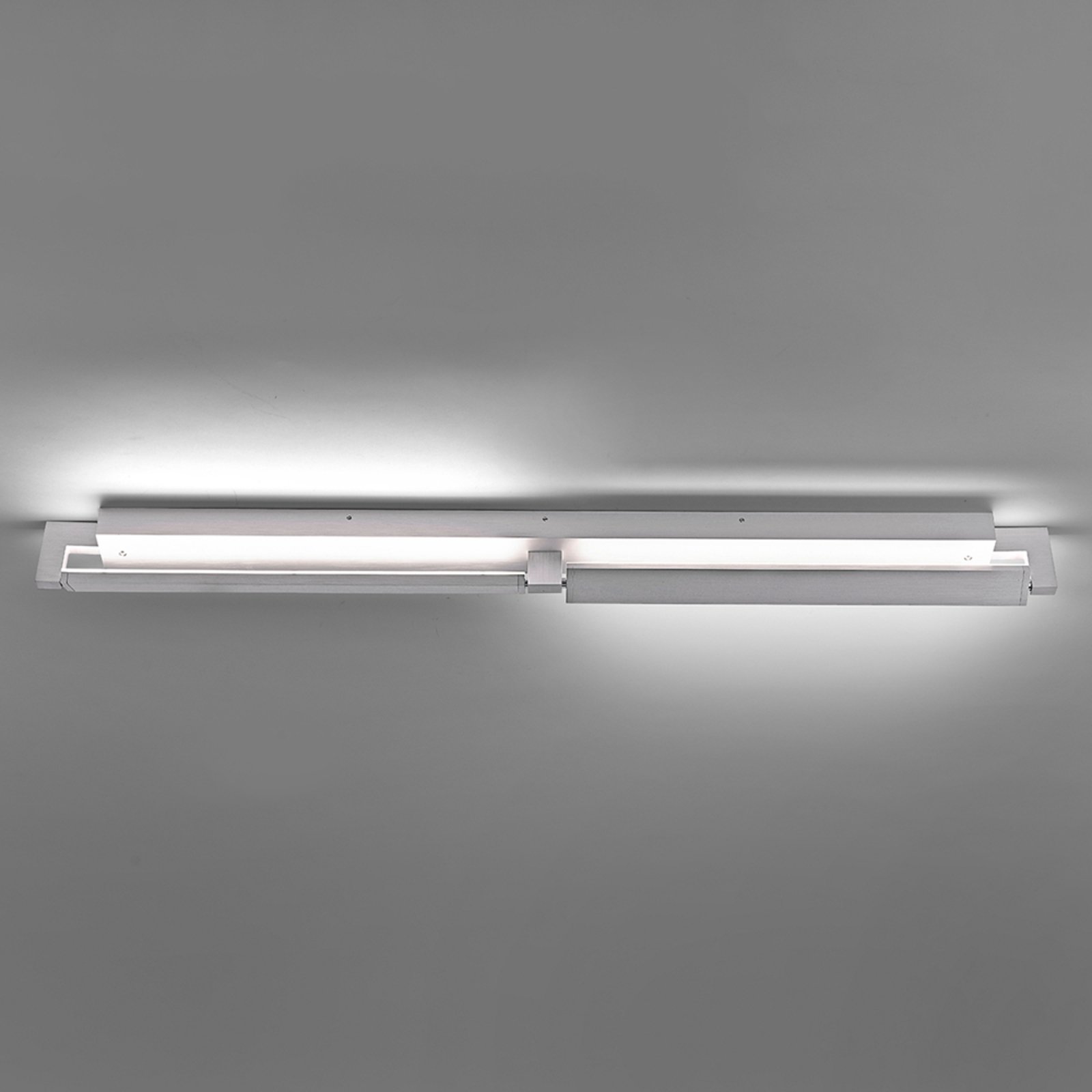 Matteo - regelbare LED wandlamp met afstandsb