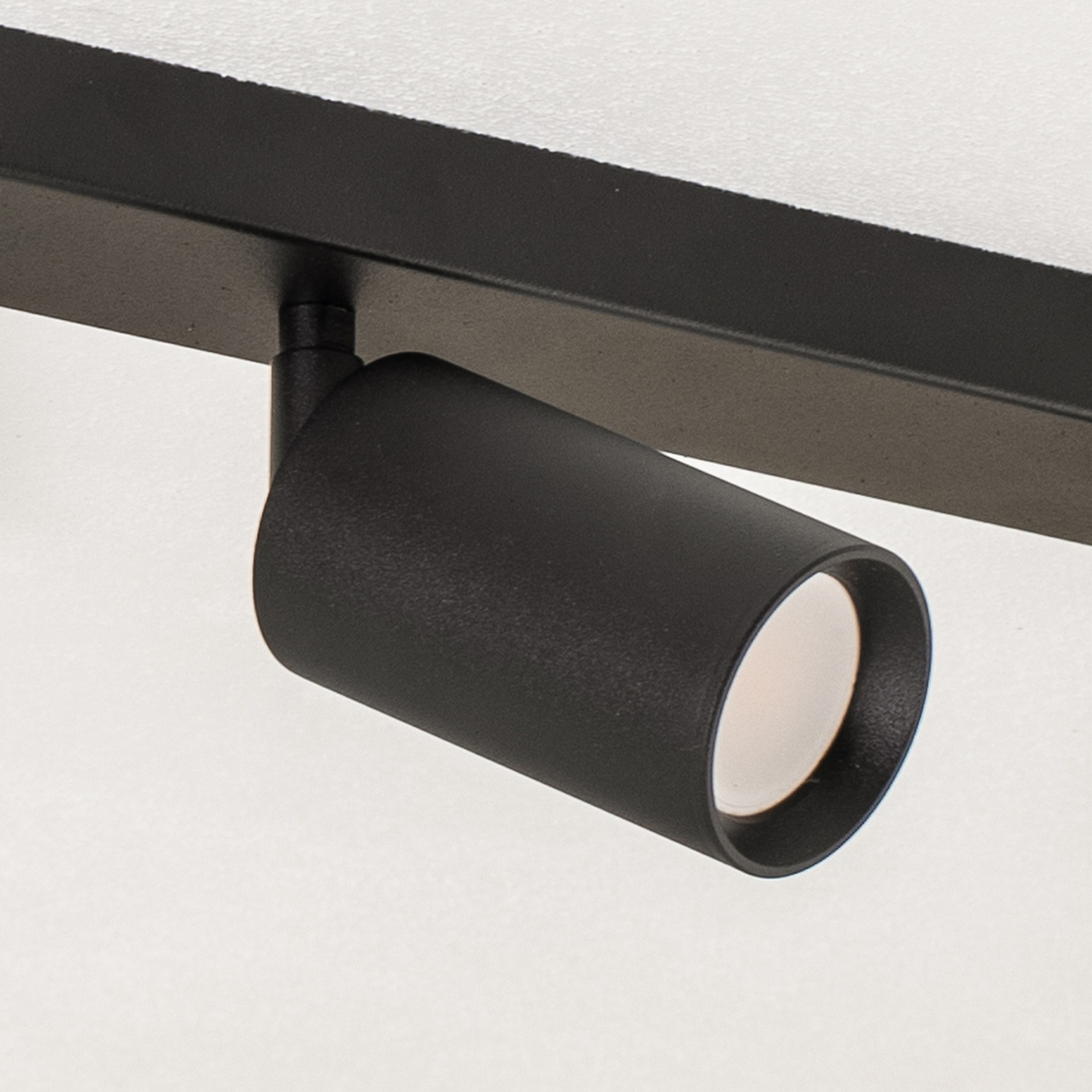 Spot pour plafond Sado noir acier ajustable à 3 lampes long