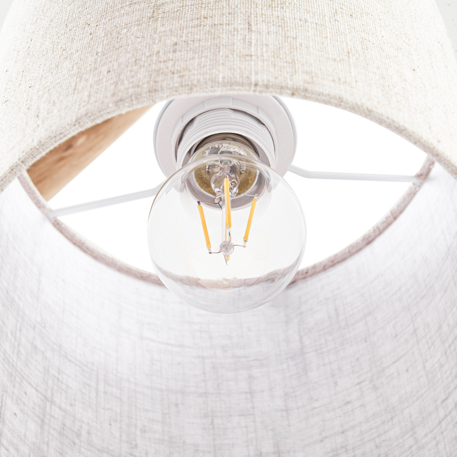 Suspension Jorvan, 100 cm, bois/tissu, à 3 lampes - Lucande Suspension Jorvan, 100 cm, bois/tissu, à 3 lampes - Lucande