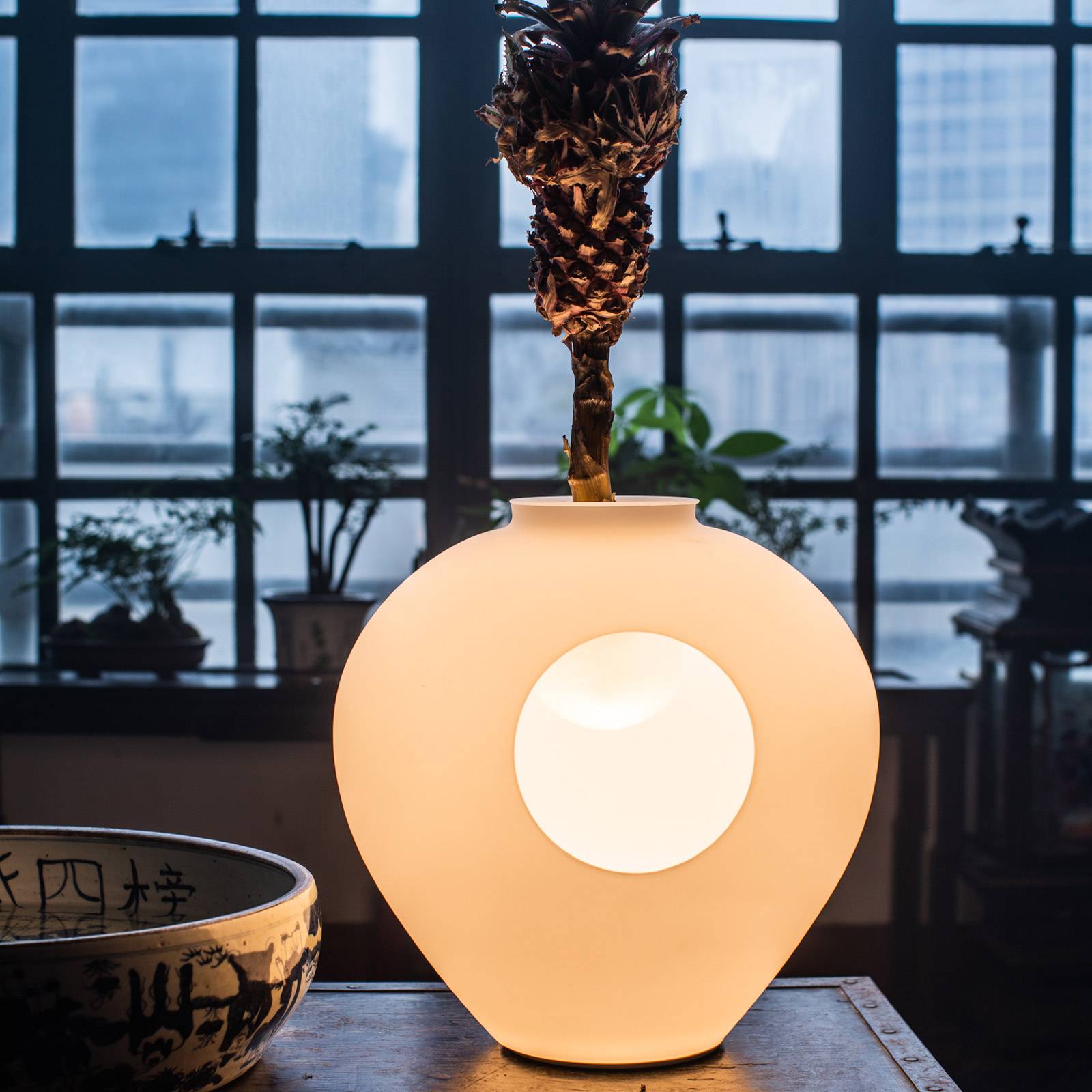 Szklana lampa stołowa LED Foscarini Madre ze ściemnianym ściemniaczem