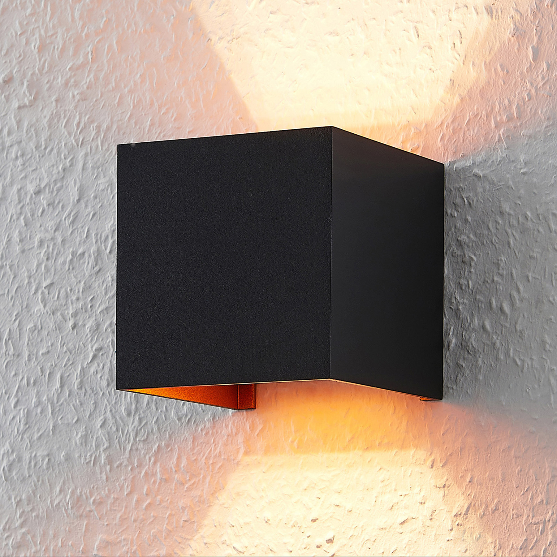 Arcchio Angular LED wall lamp with a G9 bulb, black-gold, for Living / Dining Room, aluminium, metal, G9, 3 W, energy efficiency: A+, W: 9.7 cm, H: 9.7 cm