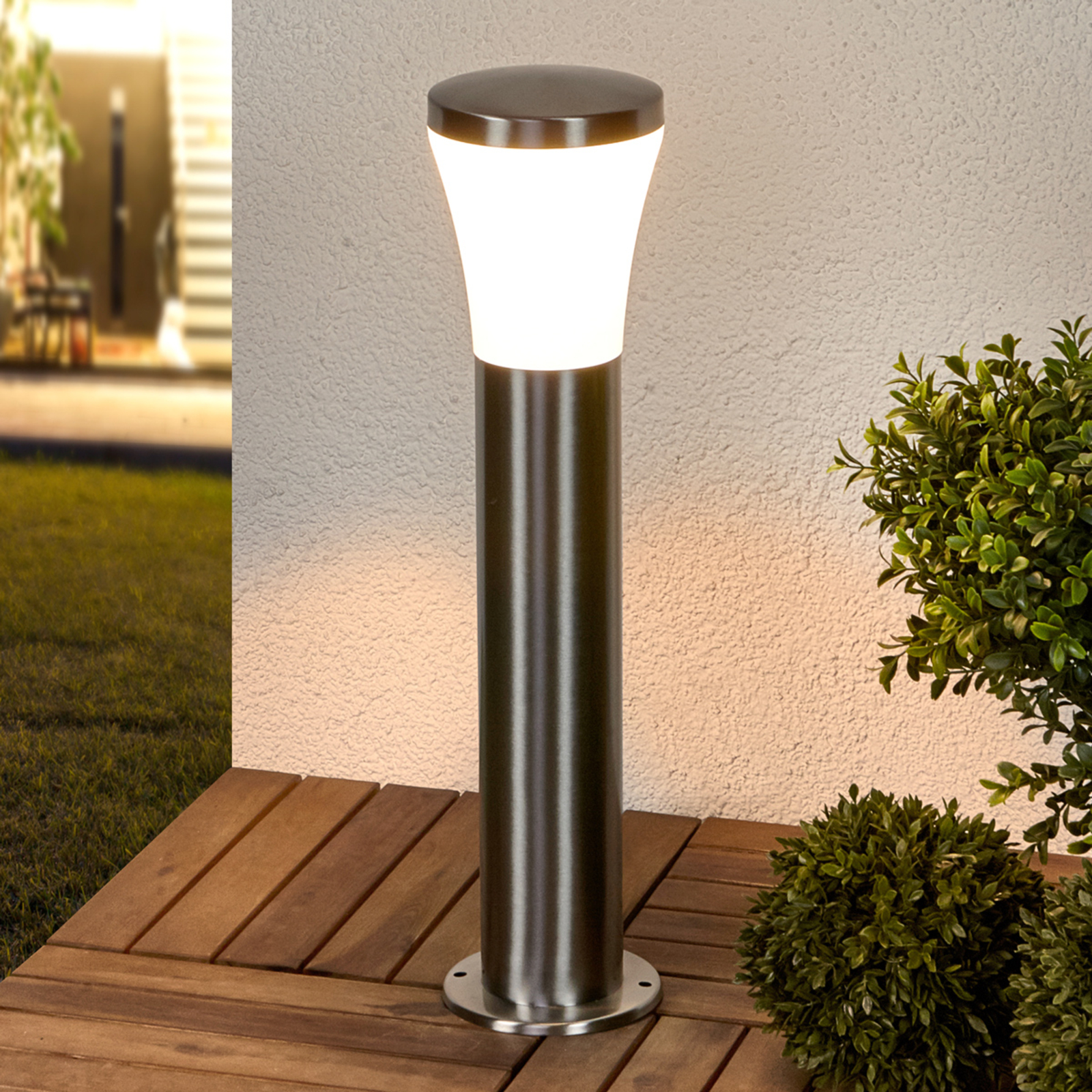 Lindby Pillar lamp Sumea with LEDs, stainless steel, polycarbonate, 8.7 W, energy efficiency: A+, W: 12 cm, H: 50 cm
