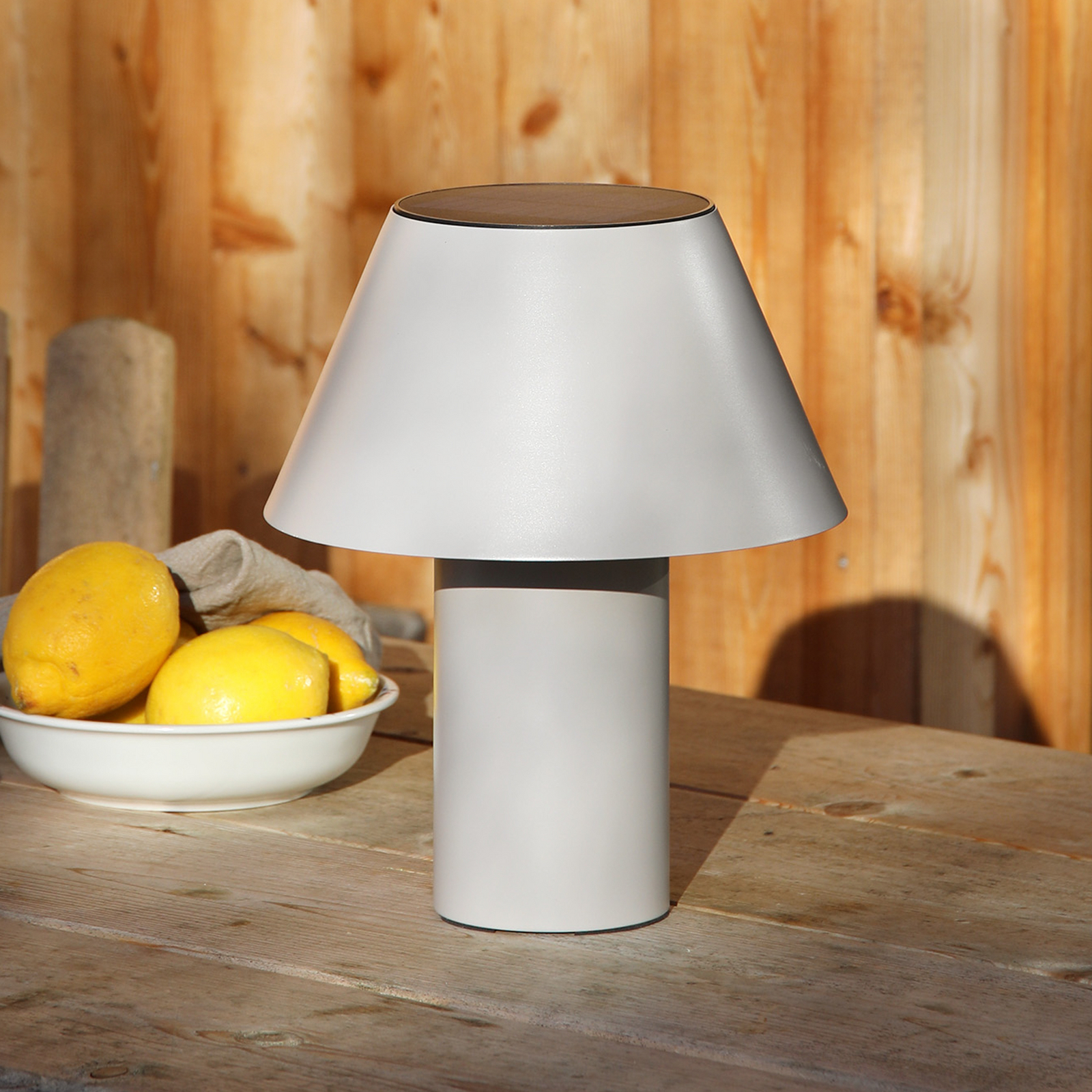 LED-bordslampa Vivo, grå, IP44, höjd 30 cm, dimbar.