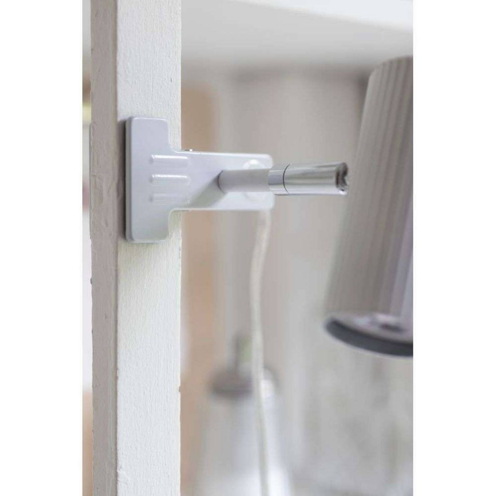 Globen Lighting Klemmleuchte Hubble, weiß günstig online kaufen