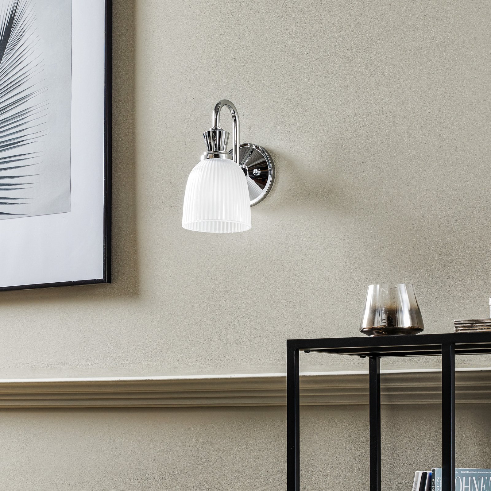 Cora LED vannas istabas sienas lampa ar stikla abažūru, 1 gaisma