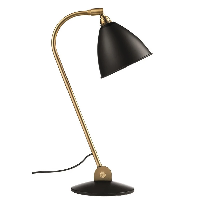 GUBI – Bestlite BL2 Bordslampa Ø16 Mässing/Svart