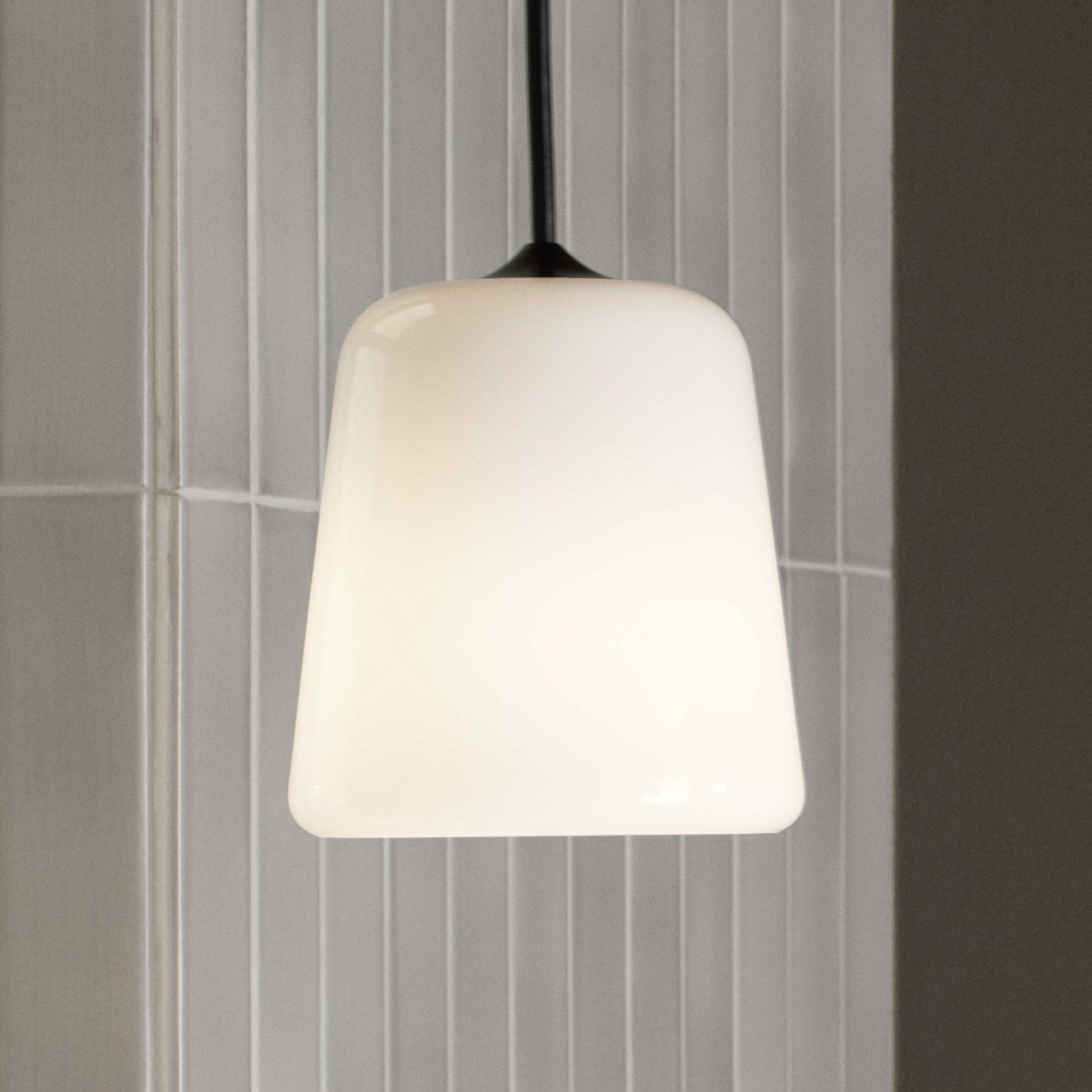 New Works Material New Edition lampă susp sti opal - Camera de zi / sufragerie - design - negru alb opal - Sticlă