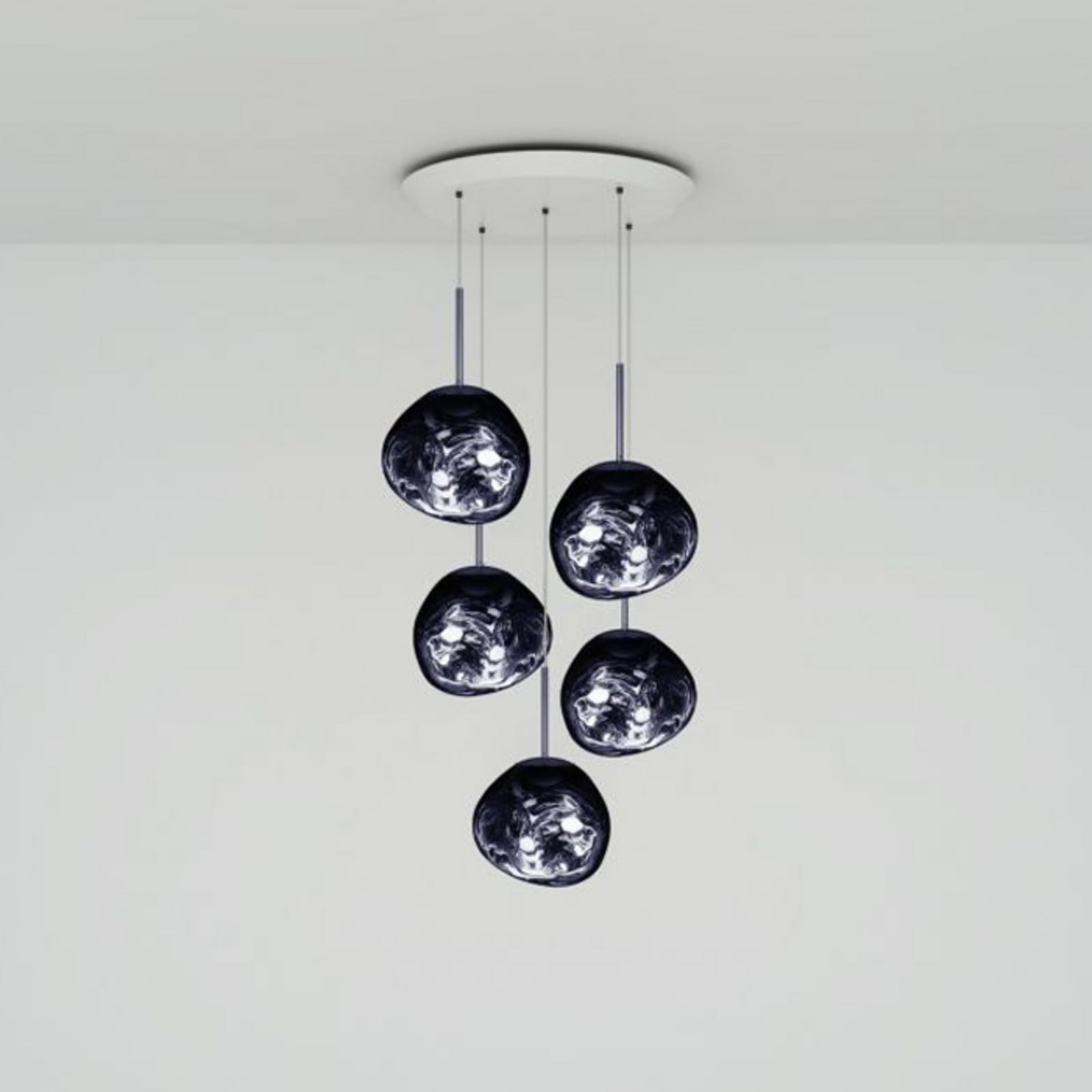 Melt Mini Round hengelampe, røyk, Ø73cm, 5 lyskilder - Tom Dixon - Stue - Design - Plast - Med flere lyskilder