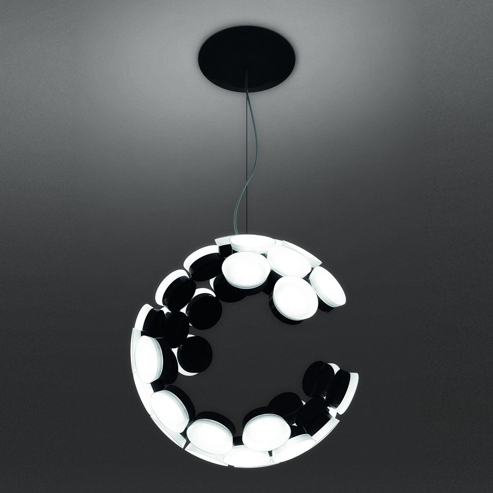Artemide Scopas LED hanging light, app-compatible