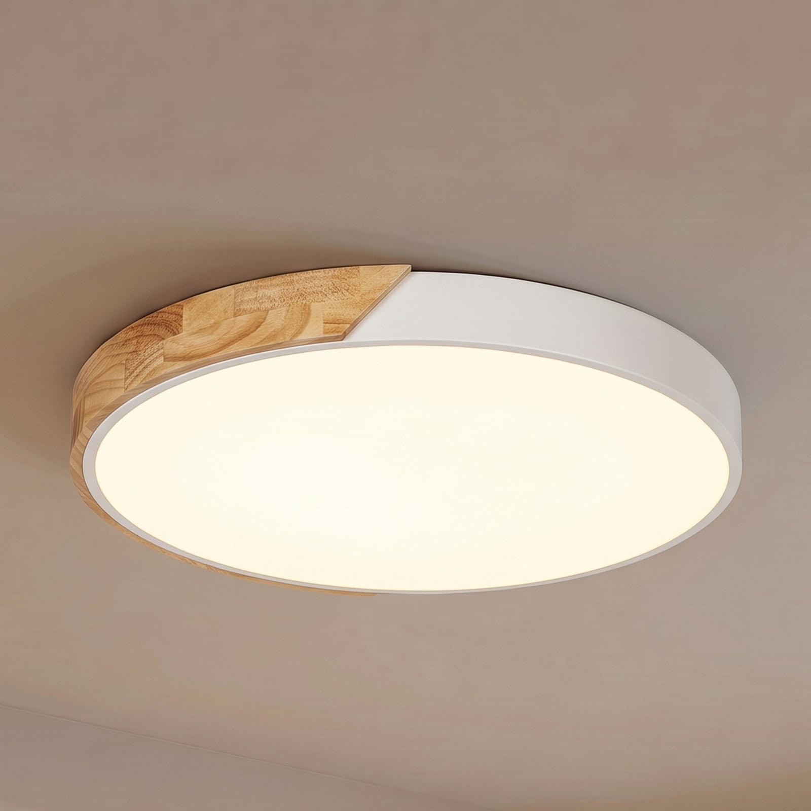 Plafón LED Lynorri de PRIOS, Ø 52 cm, blanco, acabado en madera