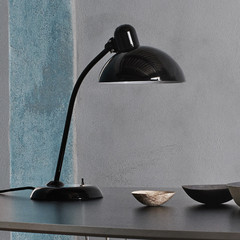 FRITZ HANSEN Kaiser Idell 6556-T negro brillante