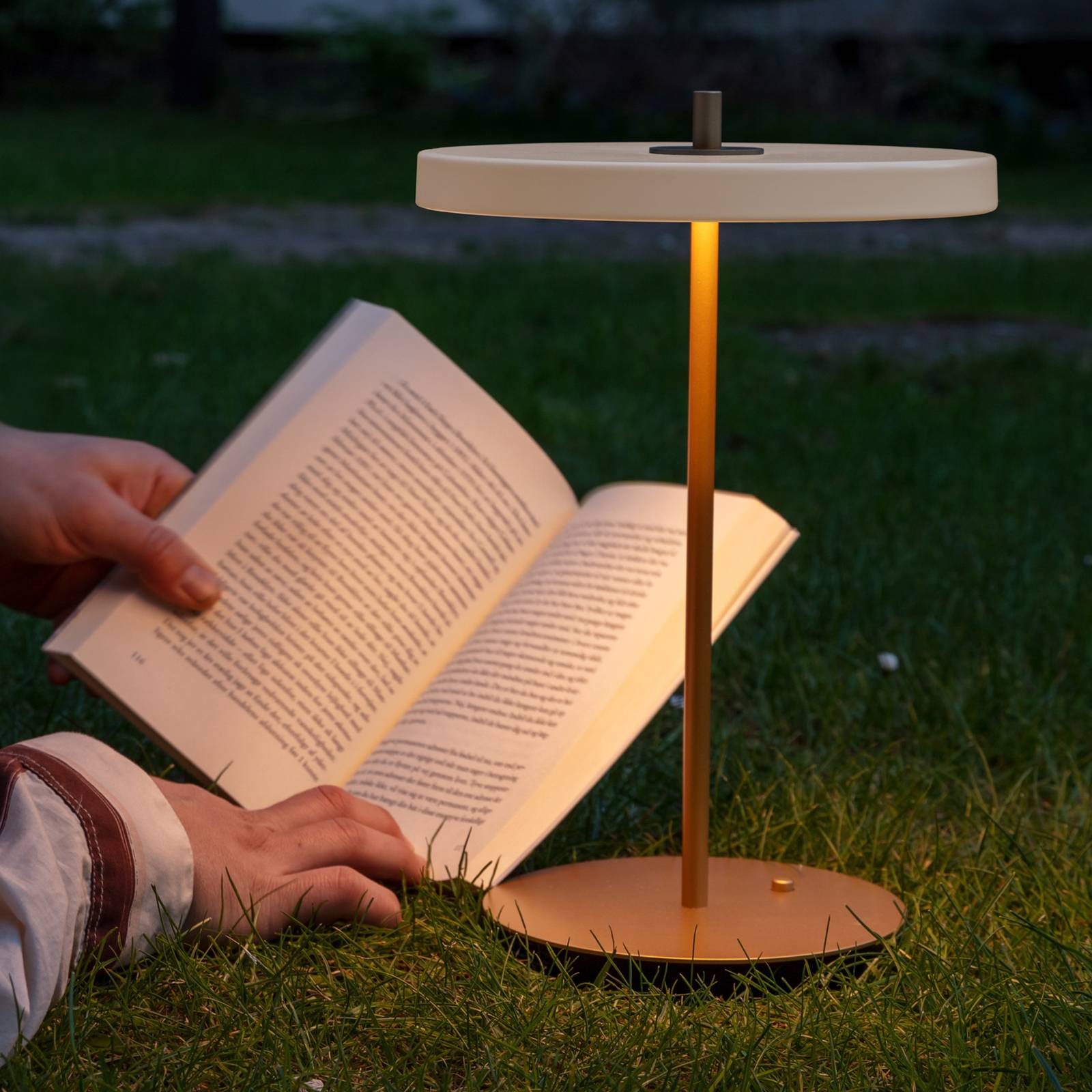 UMAGE lampa stołowa LED Asteria Move biały perłowy/mosiądz 31cm