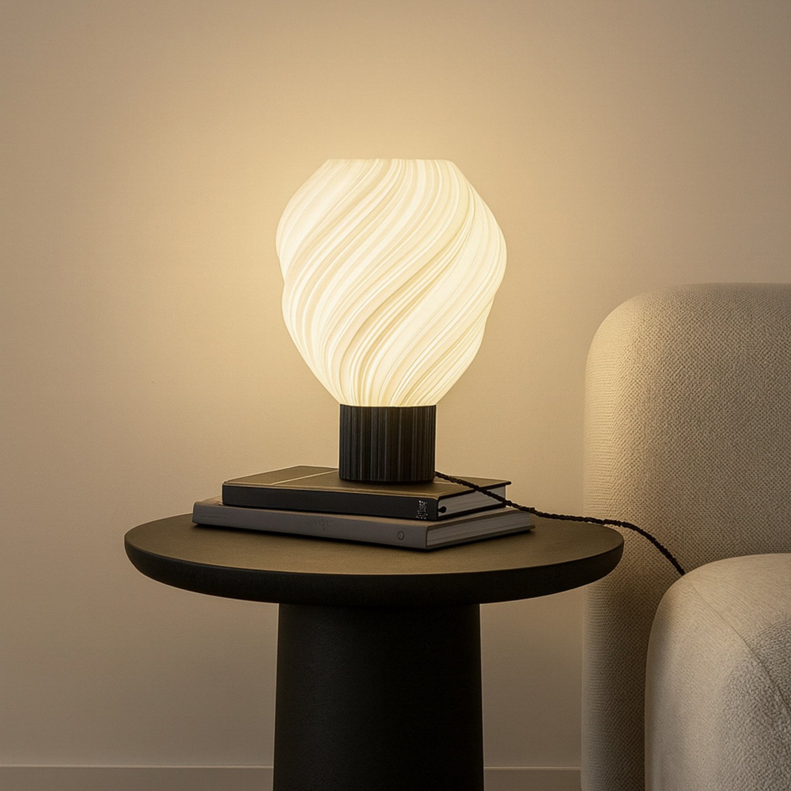 Lindby Lampă de masă Nuvia înălțime 391 cm alb imprimare 3D - Camera de zi / sufragerie - Modern - alb negru - Plastic