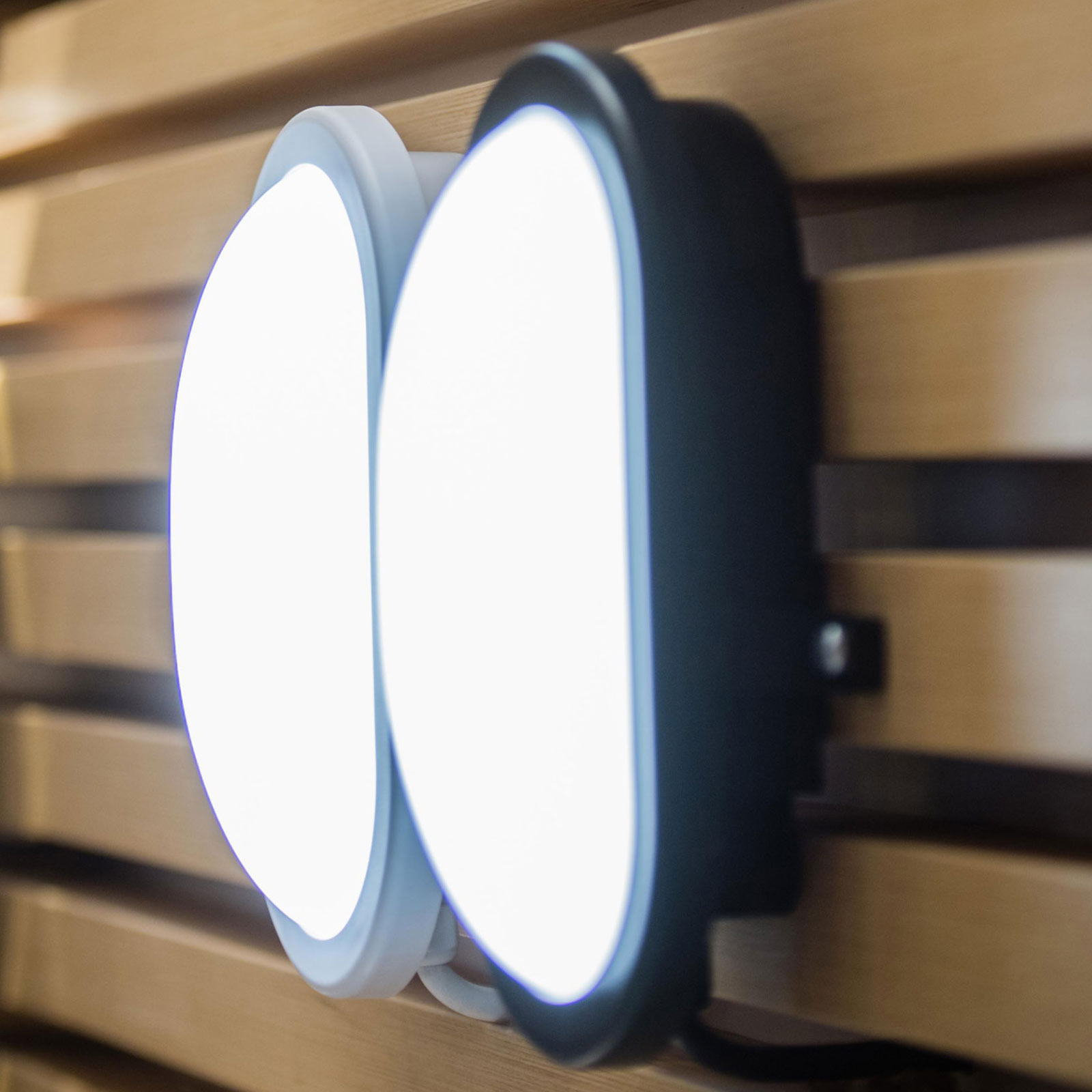 LEDVANCE Bulkhead LED-Außenwandlampe 11W schwarz