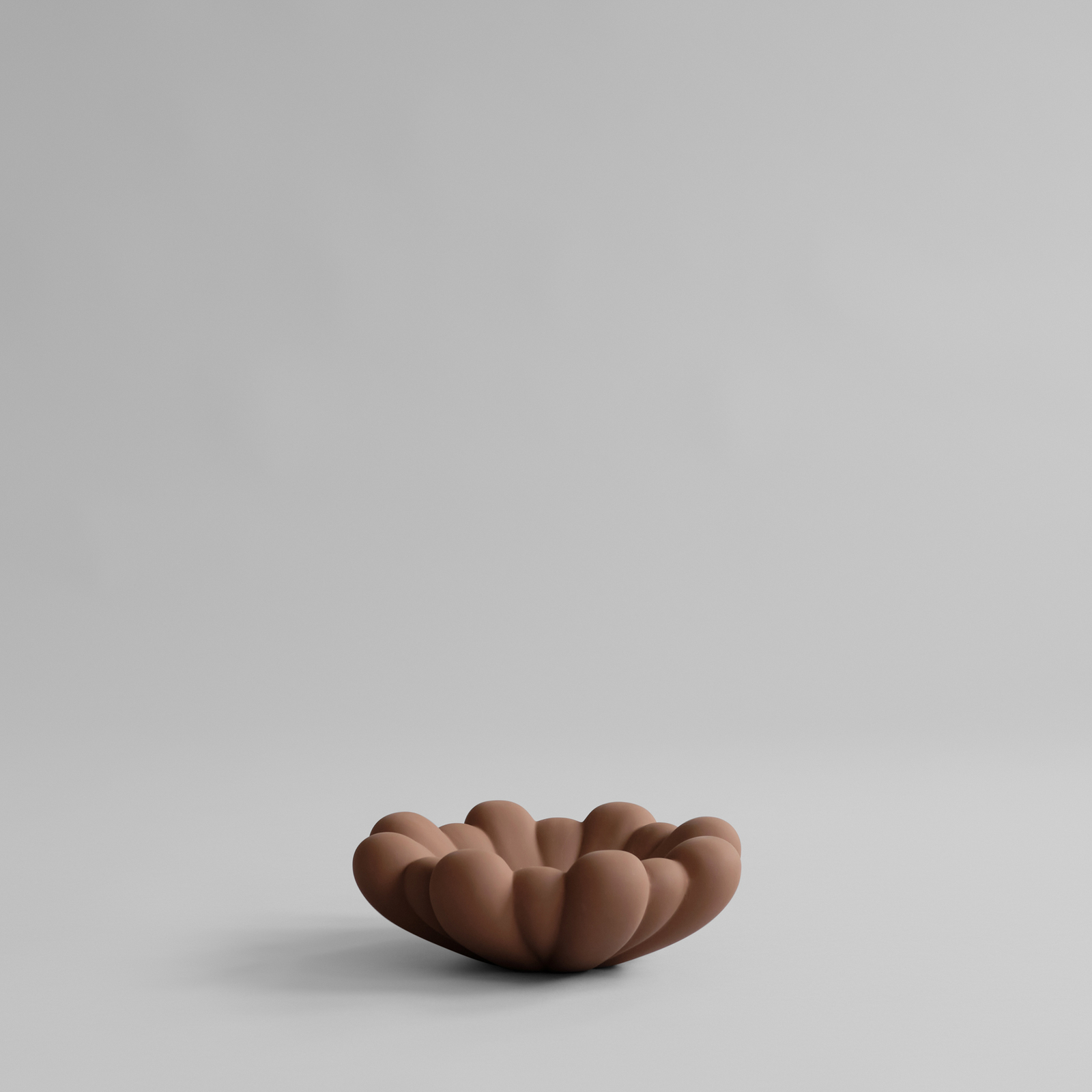 BLOOM Medio miska mandľovo hnedá 29 cm keramika - 101 Copenhagen