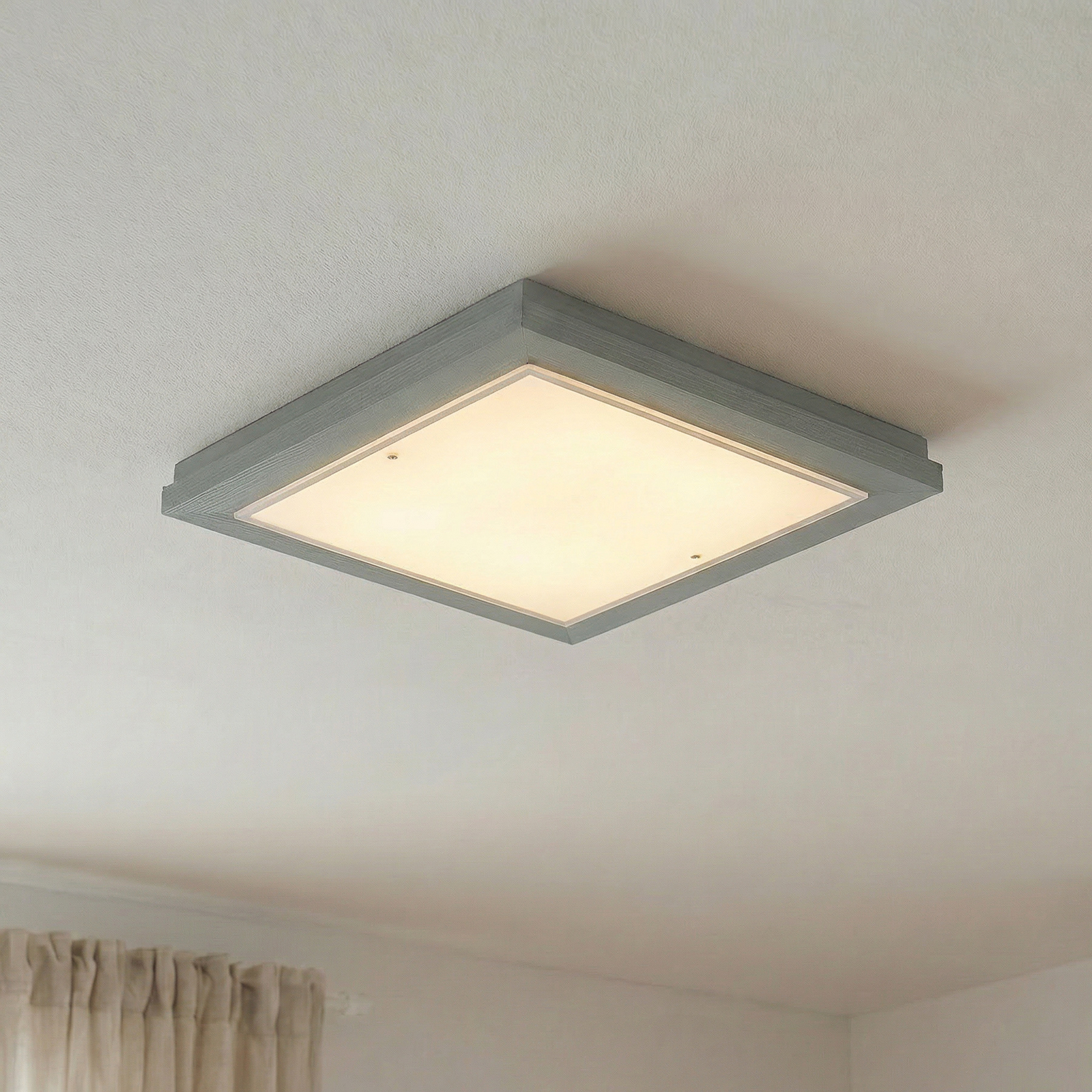 Kattovalaisin Tally, leveys 42 cm, salviavihreä, puu, E27