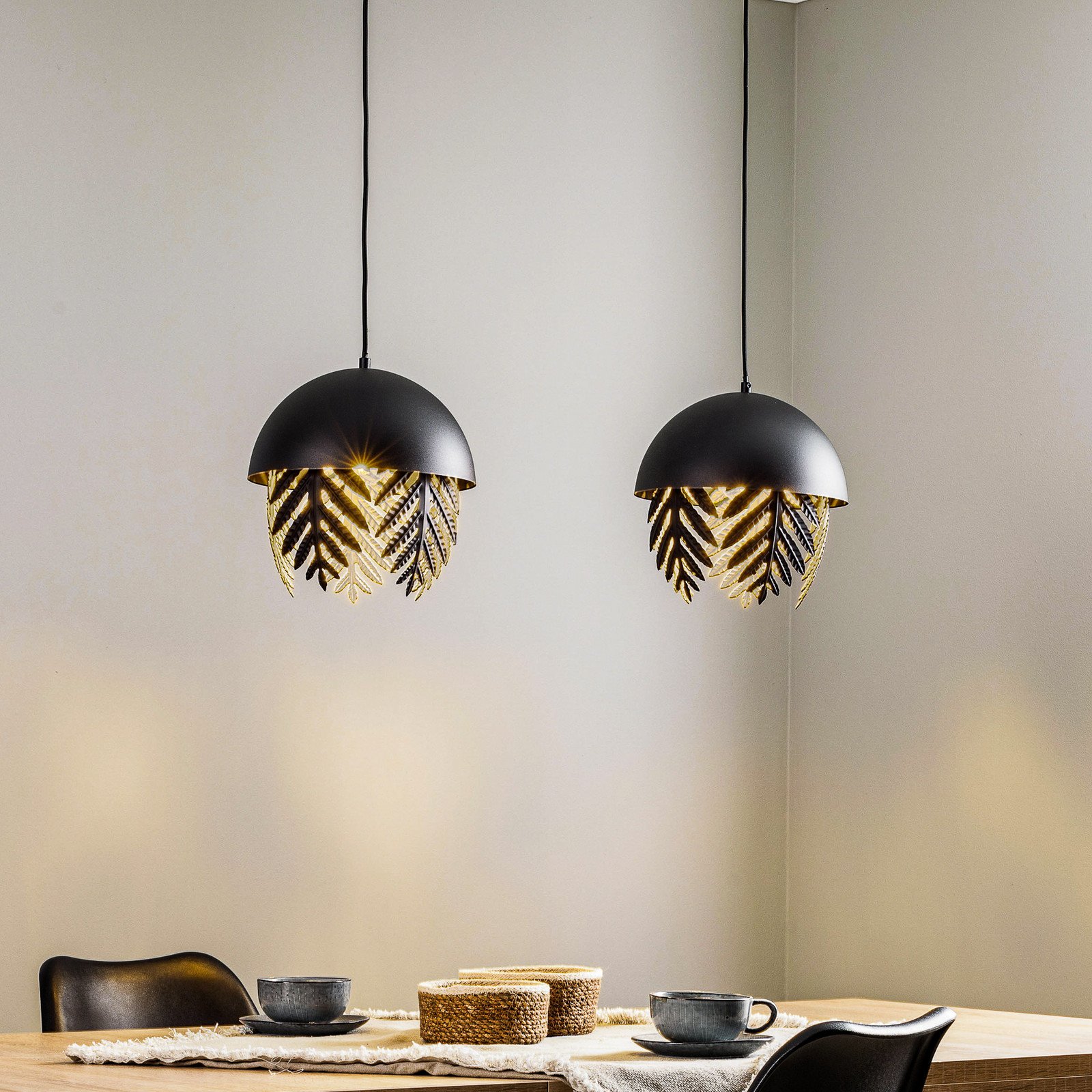 Lampă suspendată Lucande Aparas aspect frunză versiune cu 2 becuri - Camera de zi / sufragerie - design - negru auriu - Metal