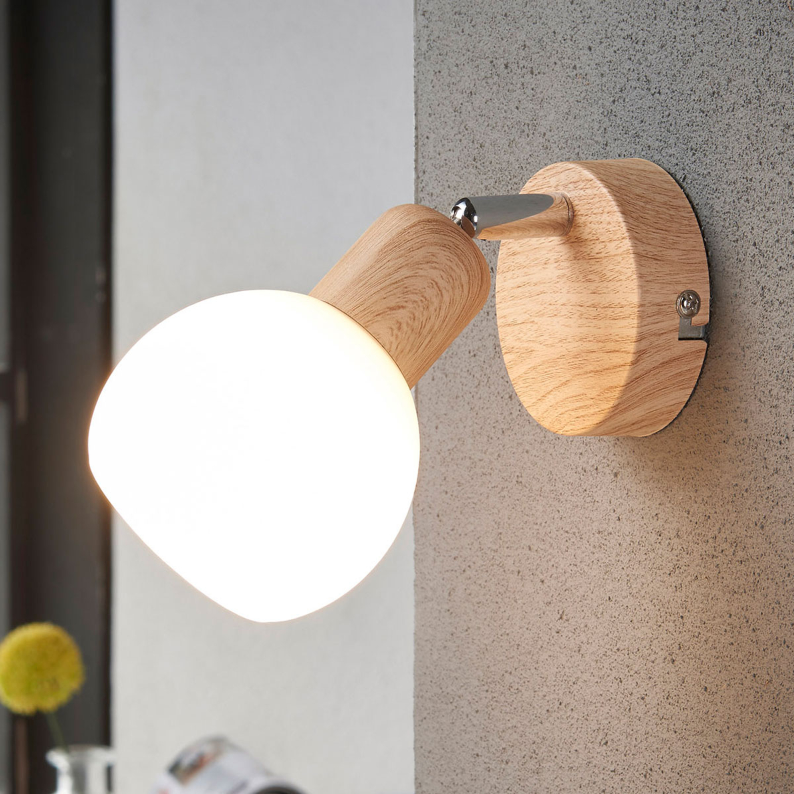 Gradevole spot LED Svenka, monolampada look legno