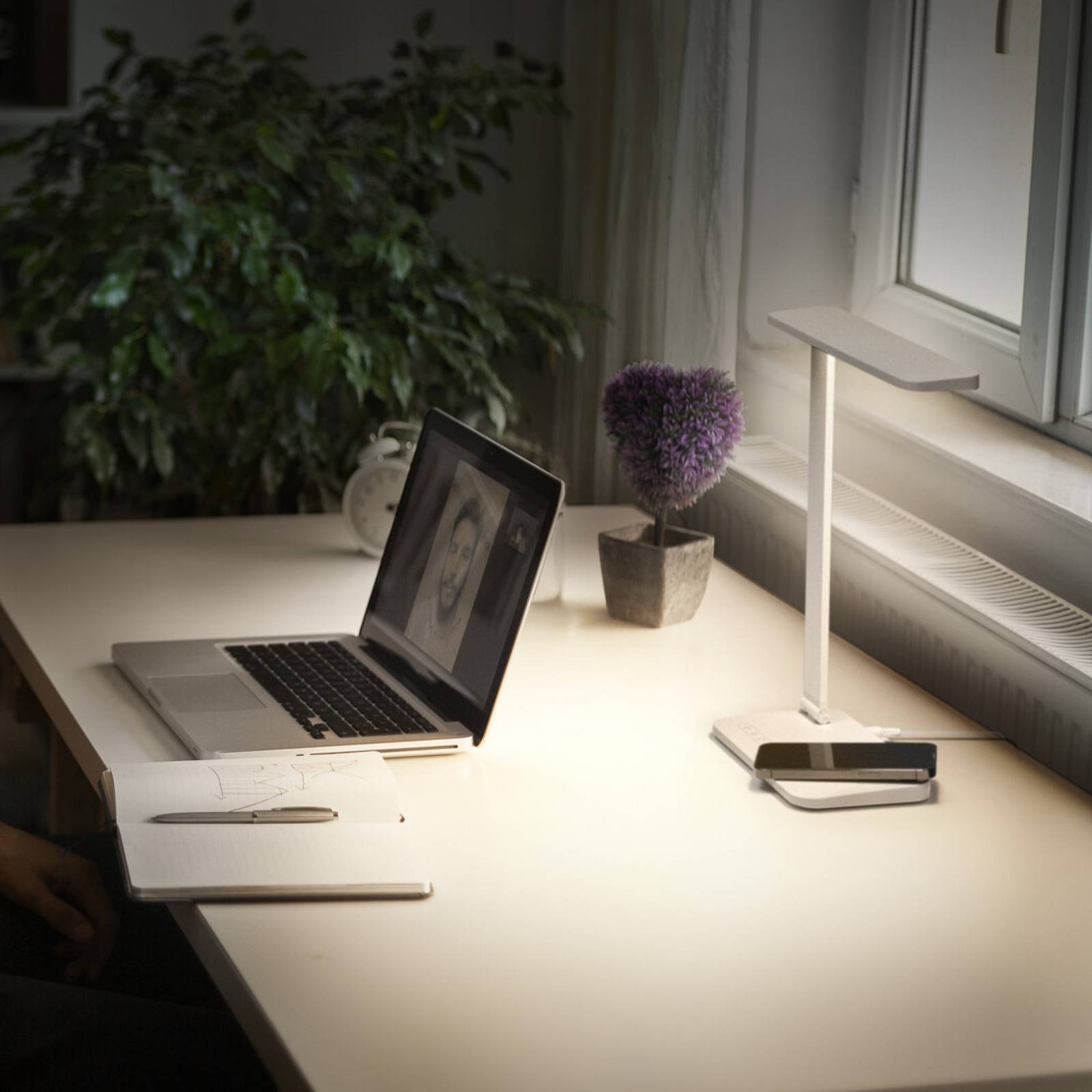 OSRAM LED-Tischlampe Office Line Desk Banker, weiß, CCT, DIM günstig online kaufen
