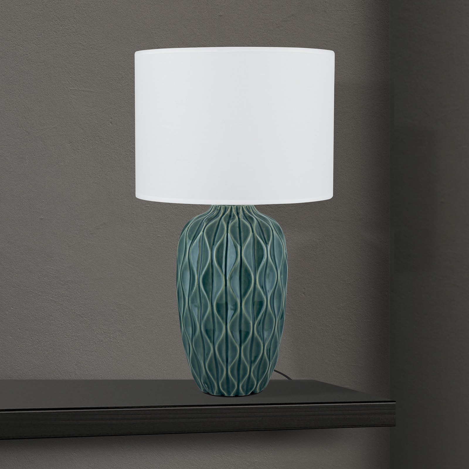 Lampada da tavolo Tortuga, verde/bianco, altezza 49,5 cm, ceramica/lino