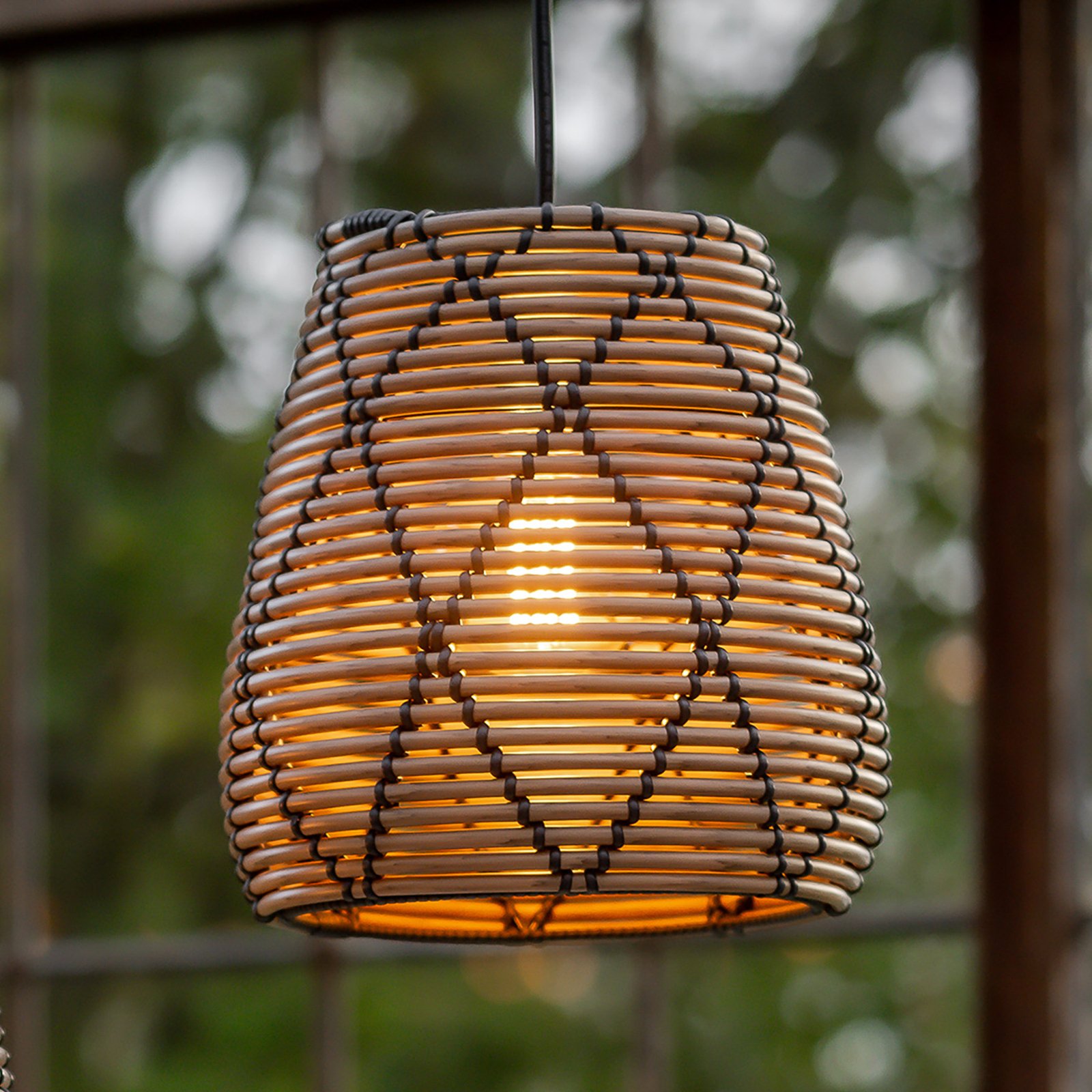 PR Home Lollo lámpara colgante exterior, aspecto de ratán Natur, Ø 28 cm