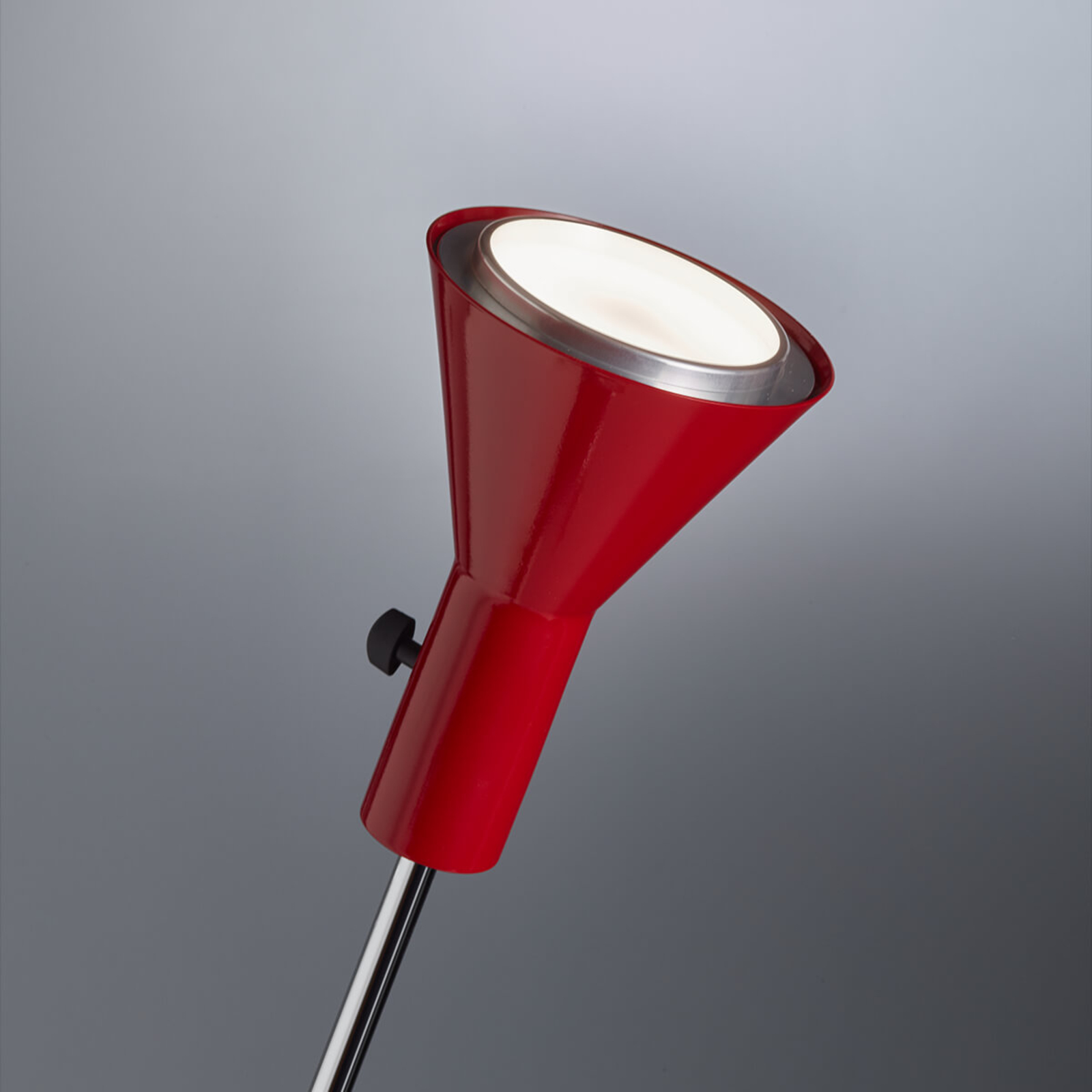 Dimmable LED floor lamp Gru in red