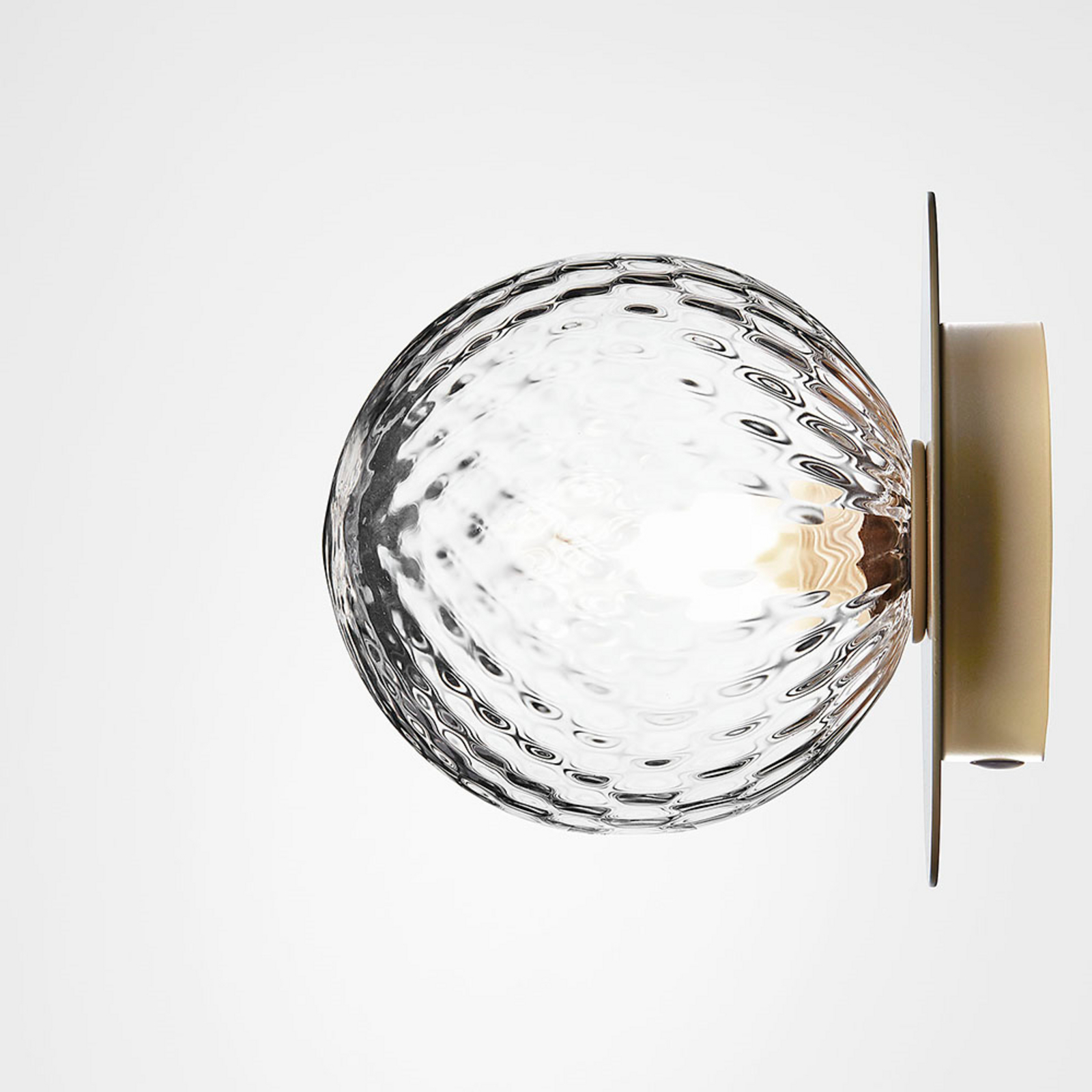 Liila 1 Wall/Ceiling Lamp IP44 Medium Nordic Gold/Optic Clear - Nuura