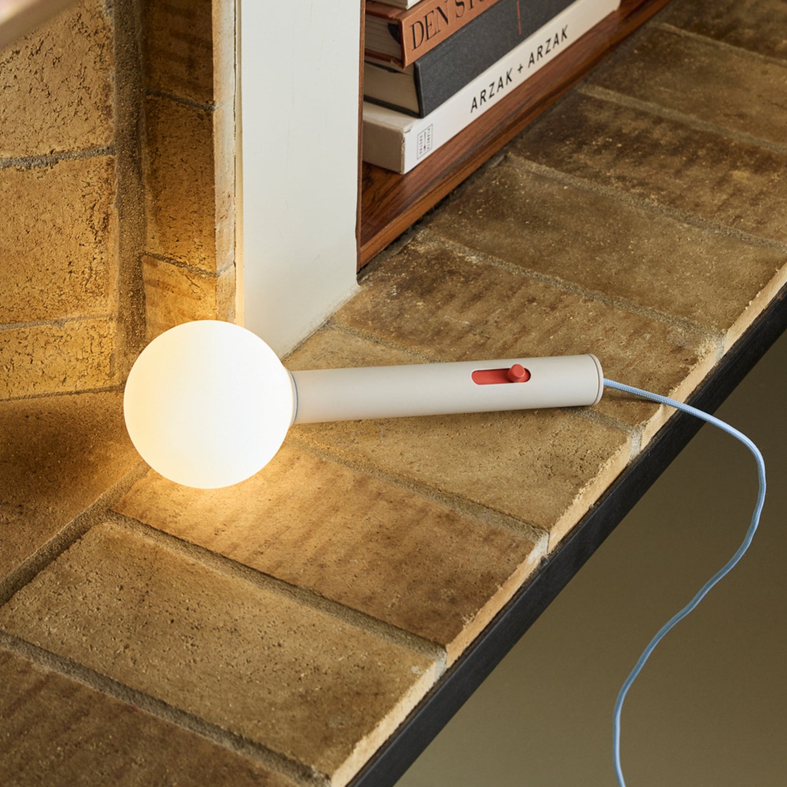 LED-Wandlampe Talk, hellgrau/blau, Länge 30 cm, Eisen/Glas