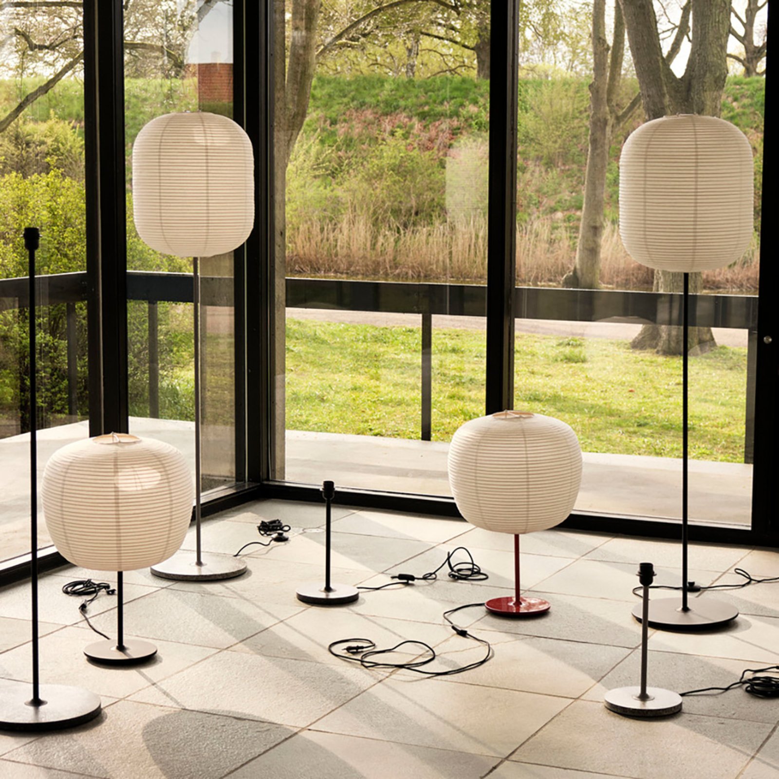 Common Floor Lamp Soft Black/Black Terrazzo - HAY
