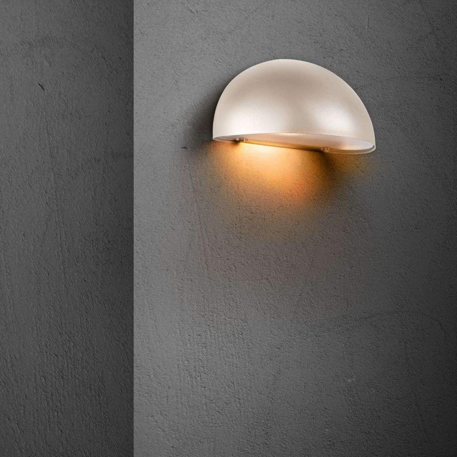 Scorpius Maxi Außen Wandleuchte IP33 Sanded - Nordlux