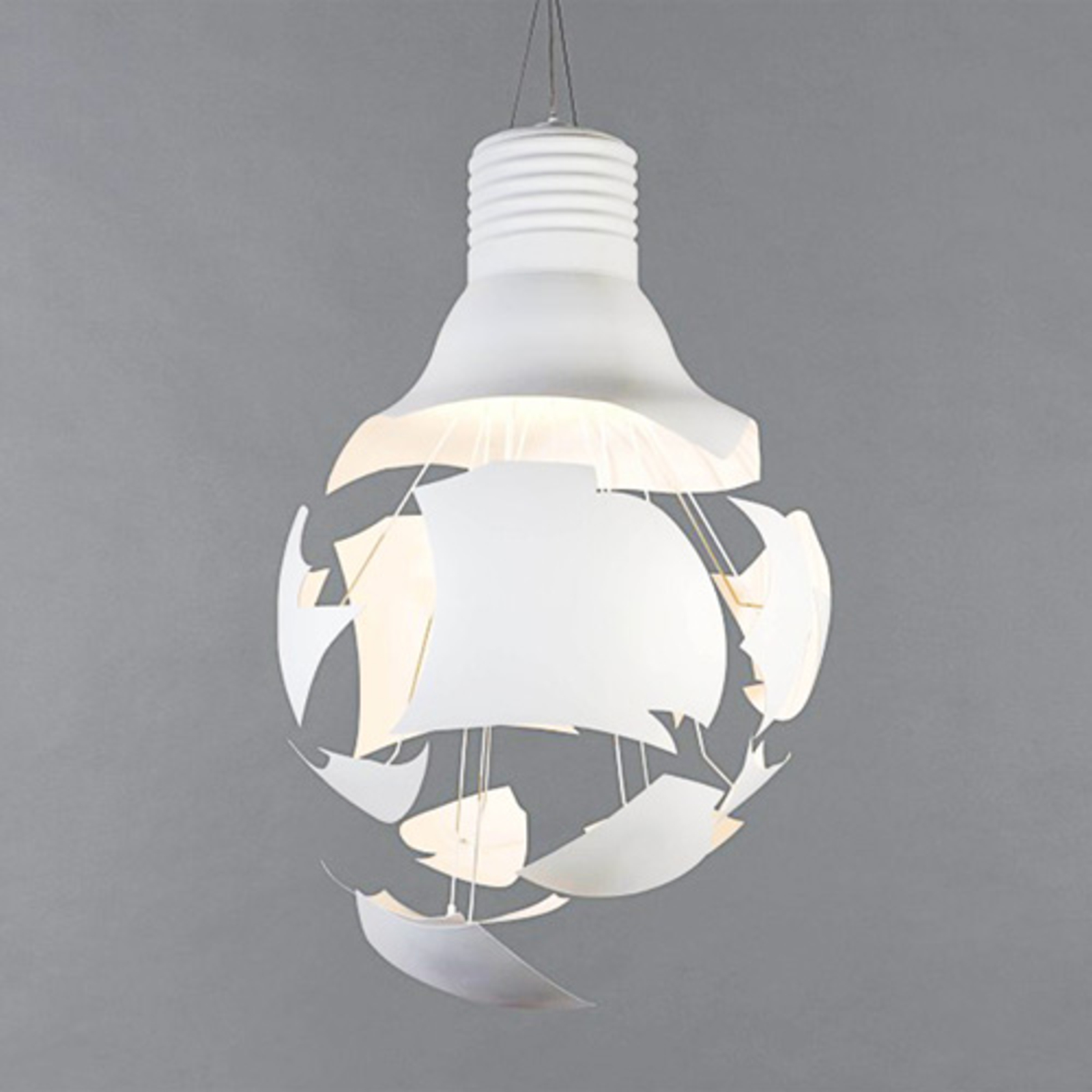 Broken Bulb enestående designer pendellampe | Lampegiganten.no Broken Bulb enestående designer pendellampe | Lampegiganten.no