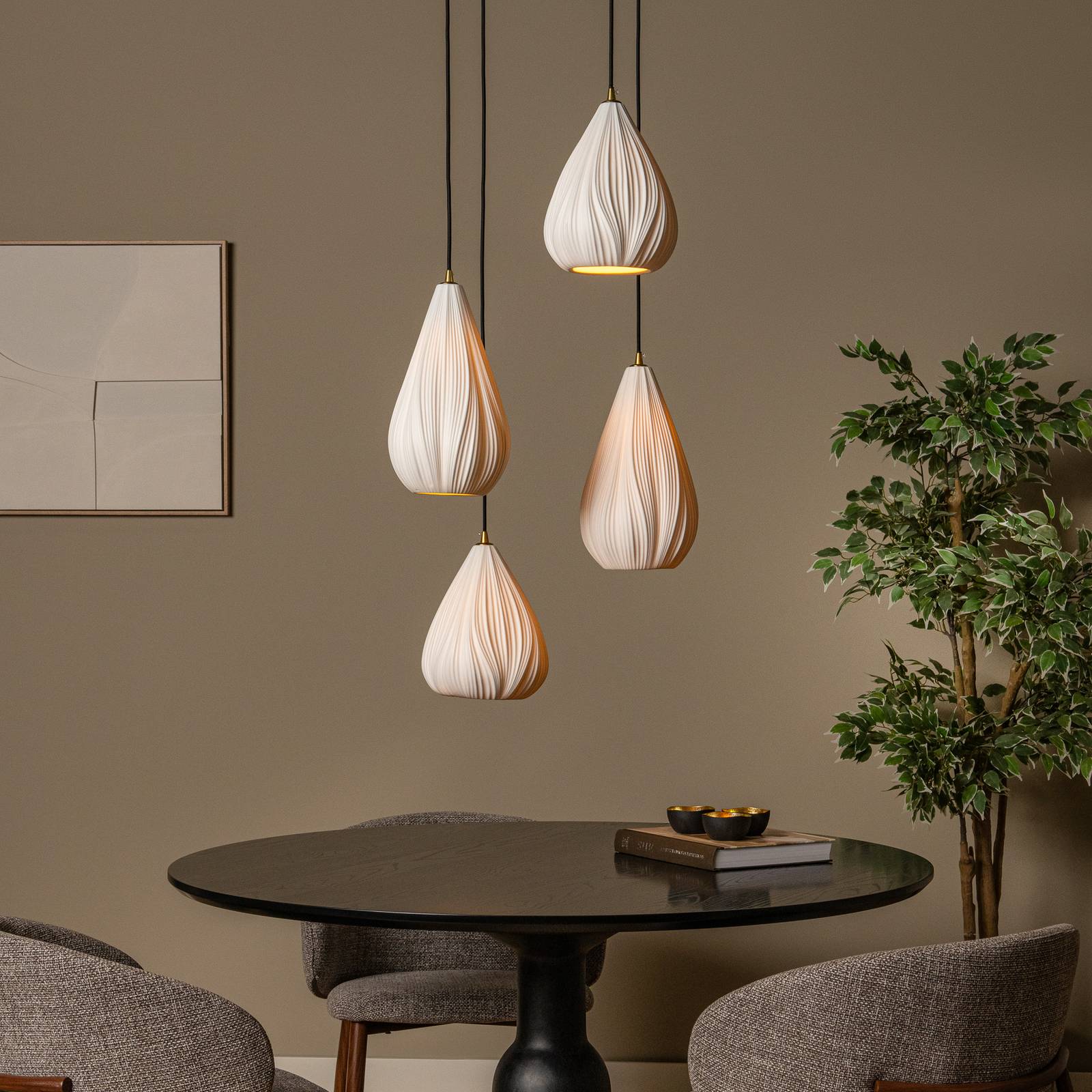 Hängelampe Cinzia, weiß/schwarz, Ø 55 cm, Porzellan, 4-flg. günstig online kaufen