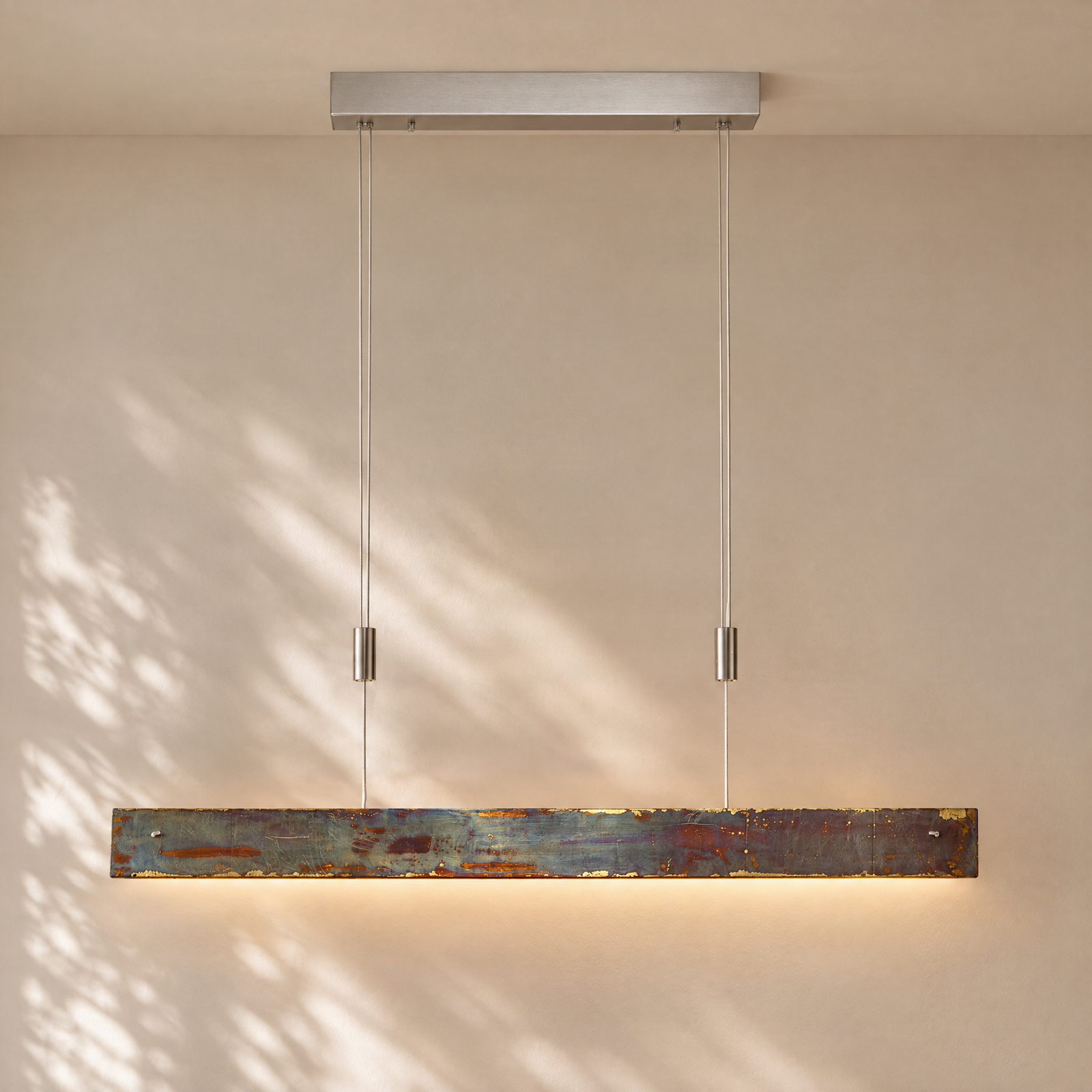 Quitani LED hanglamp Malu, goud geoxideerd, lengte 100 cm
