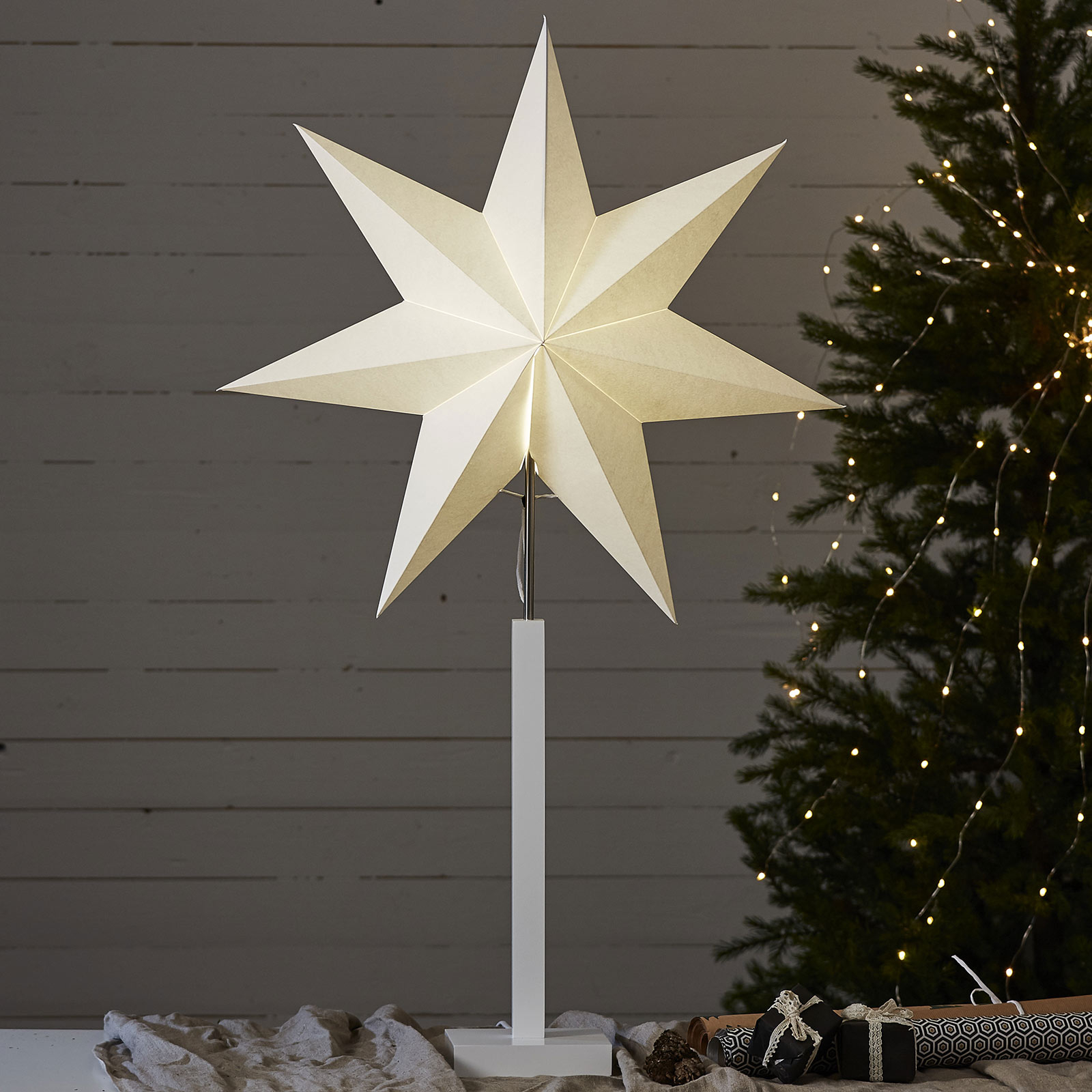 free standing light up star