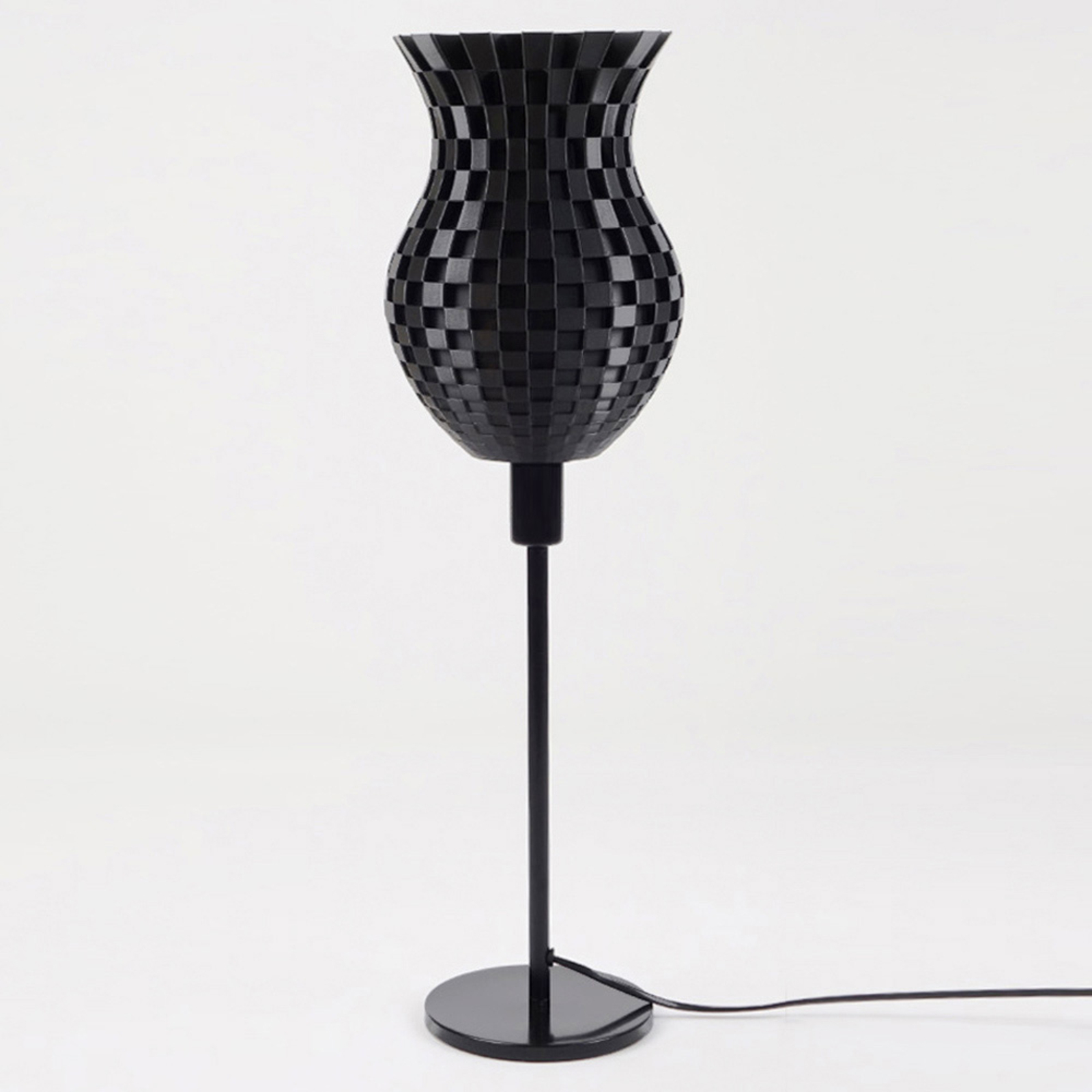 Flechtwerk table lamp, funnel shape, graphite