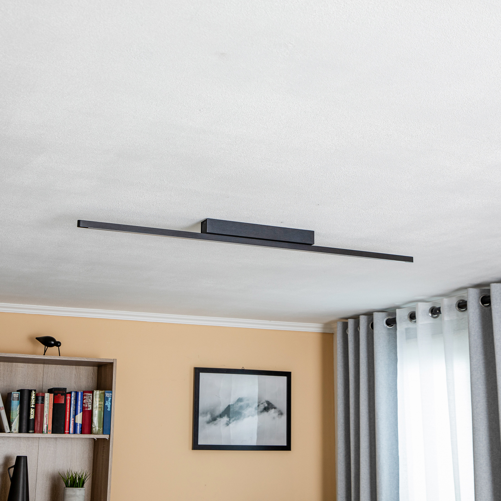 Quitani Talon LED φωτιστικό οροφής, μαύρο ανοδιωμένο