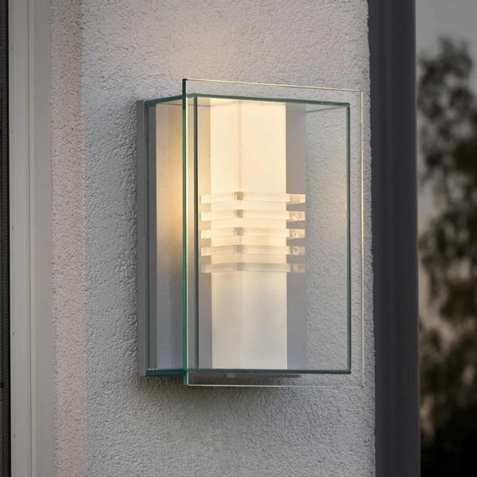 Konstmide Energy-efficient SOL outdoor wall light, aluminium, glass, E27, 15 W, energy efficiency: A++, W: 25 cm, H: 35 cm