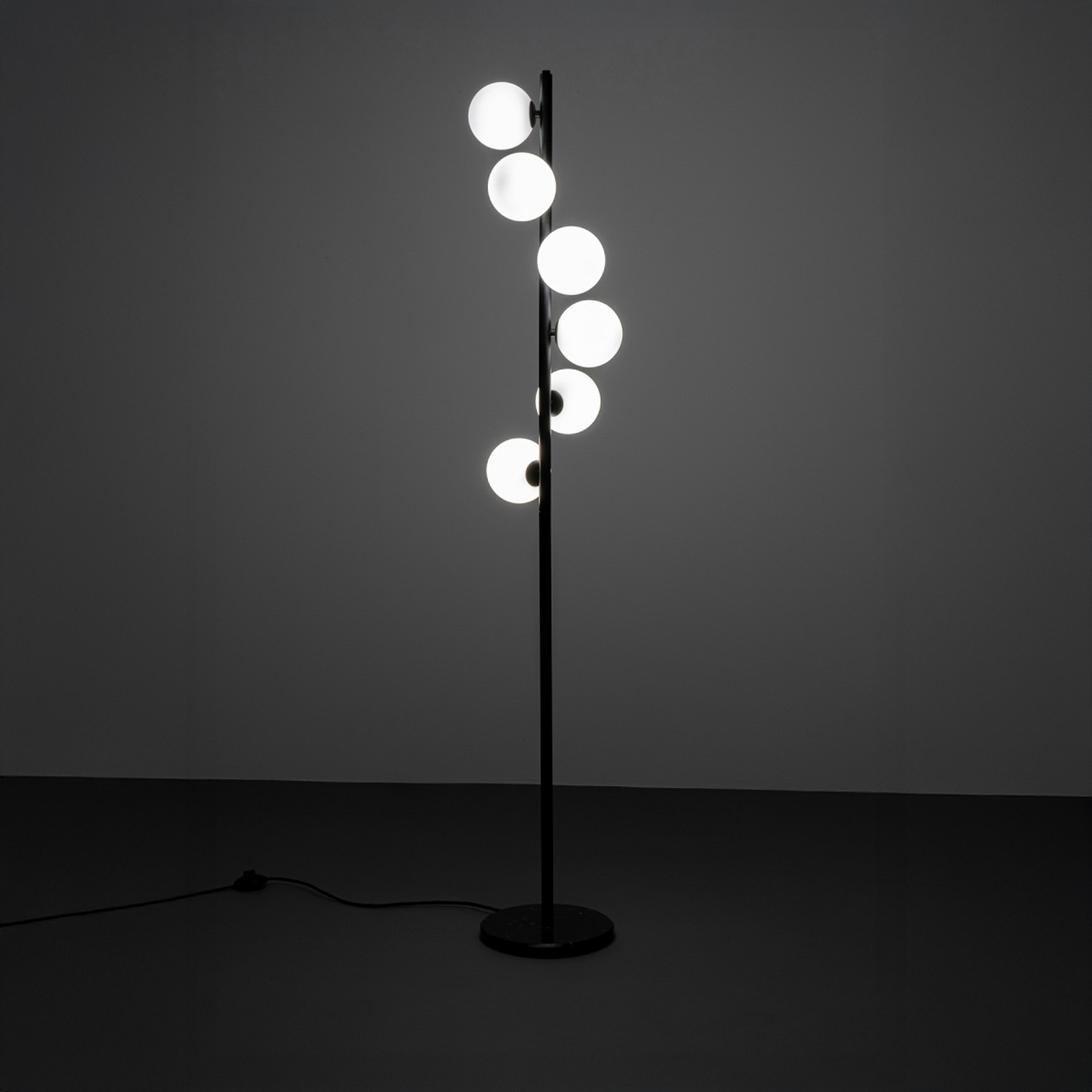 Lampe sur pied KARE Scala Balls, noir, 160 cm, G9