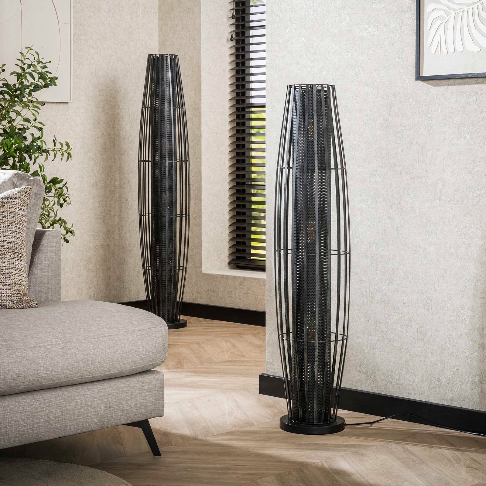 Stehlampe Dublindo, Höhe 150 cm, anthrazit, Metall, 4 x E27