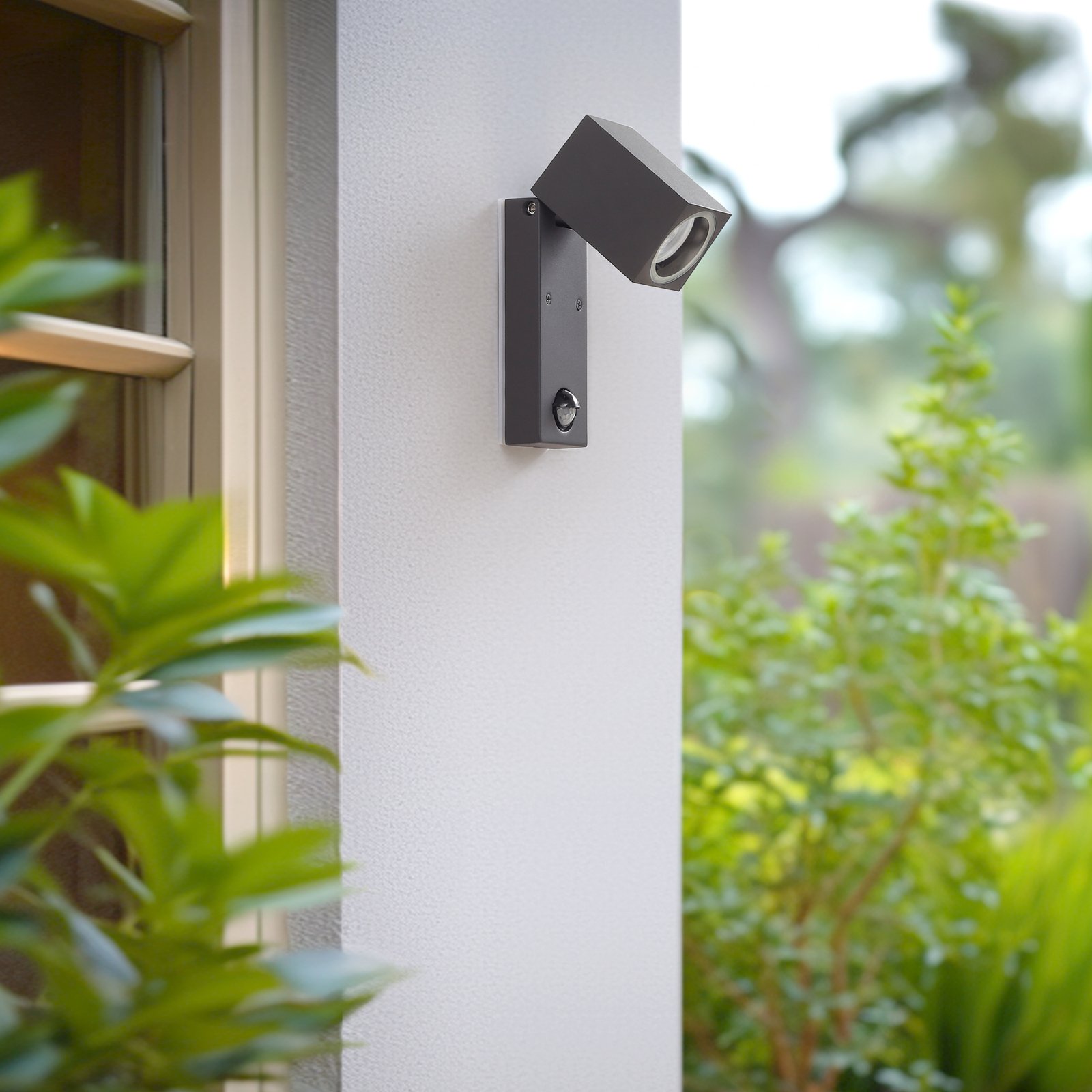 Othil Outdoor Wall Lamp w/Sensor Grey - Lindby