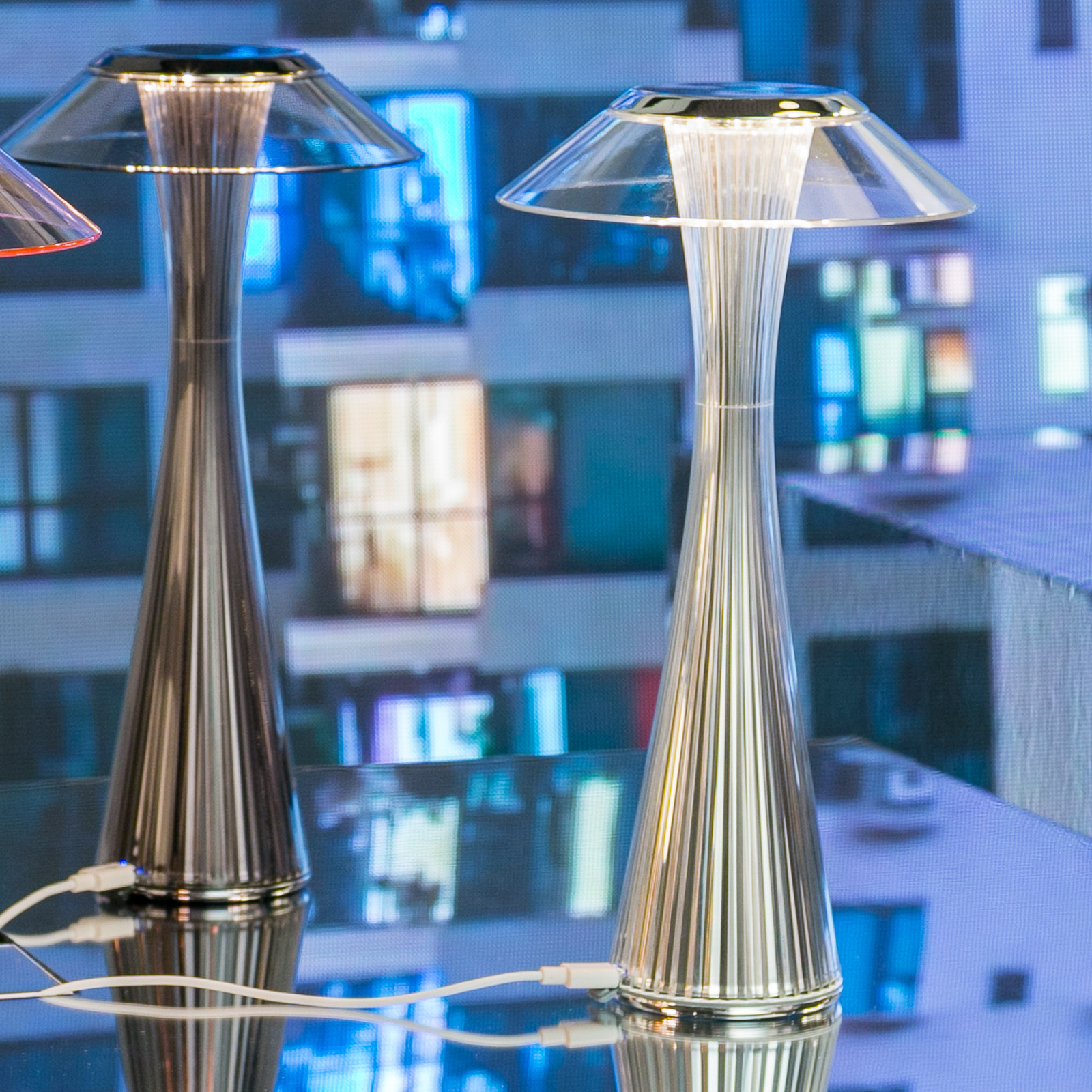 Kartell Space - LED-designer-bordlampe, titan