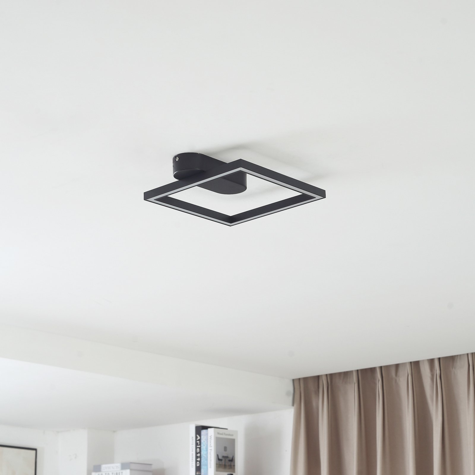 Yulla LED Deckenleuchte Schwarz - Lindby