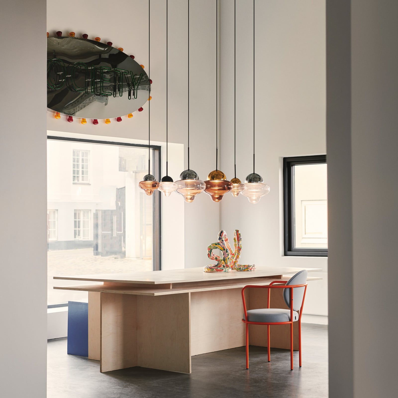 DESIGN BY US Lampă suspendată LED Nutty transparentă / neagră Ø 185 cm sticlă - Camera de zi / sufragerie - clar negru