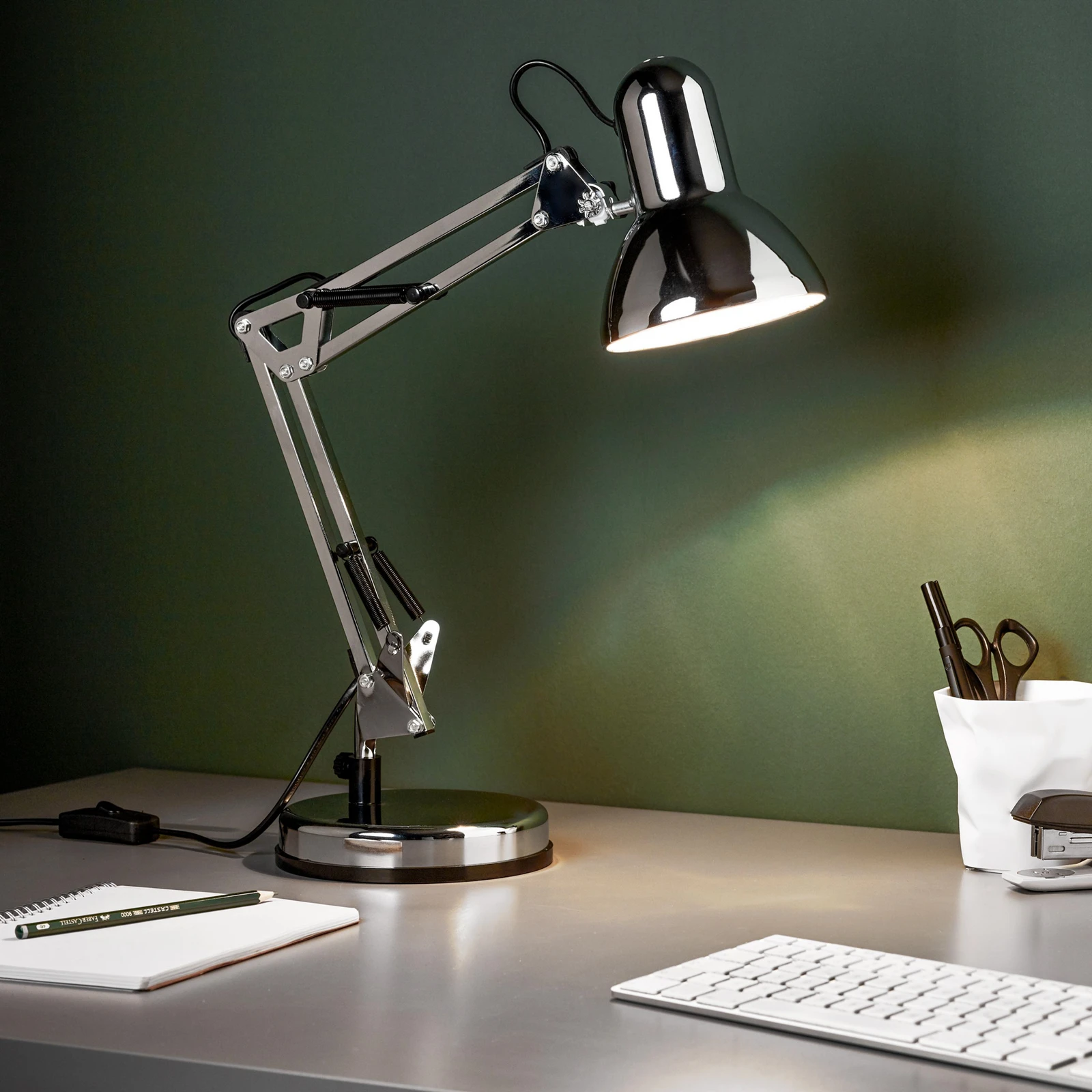 Lampe de bureau MAULstudy, blanche, acier, hauteur 49 cm