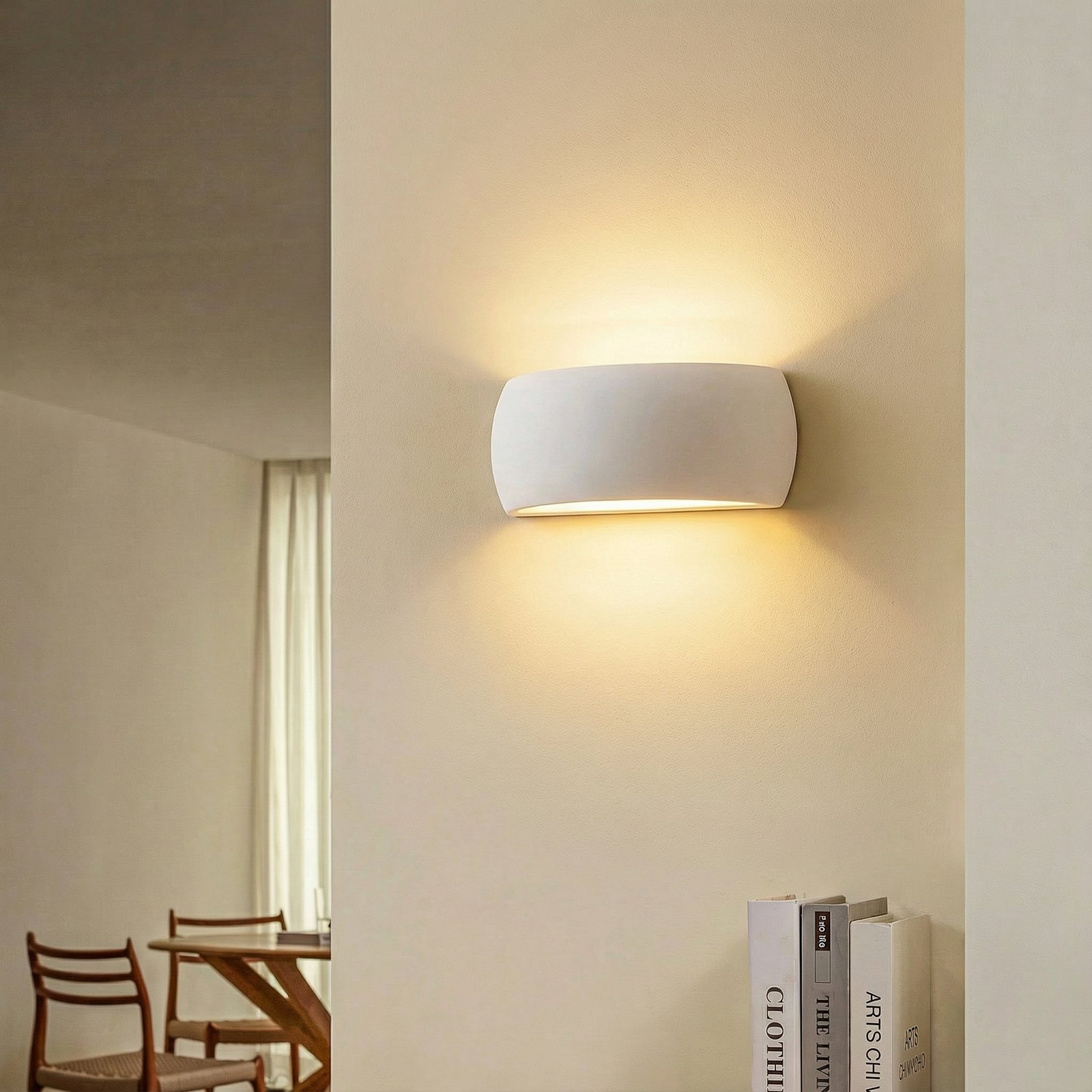 Curve up/down wall light in white ceramic