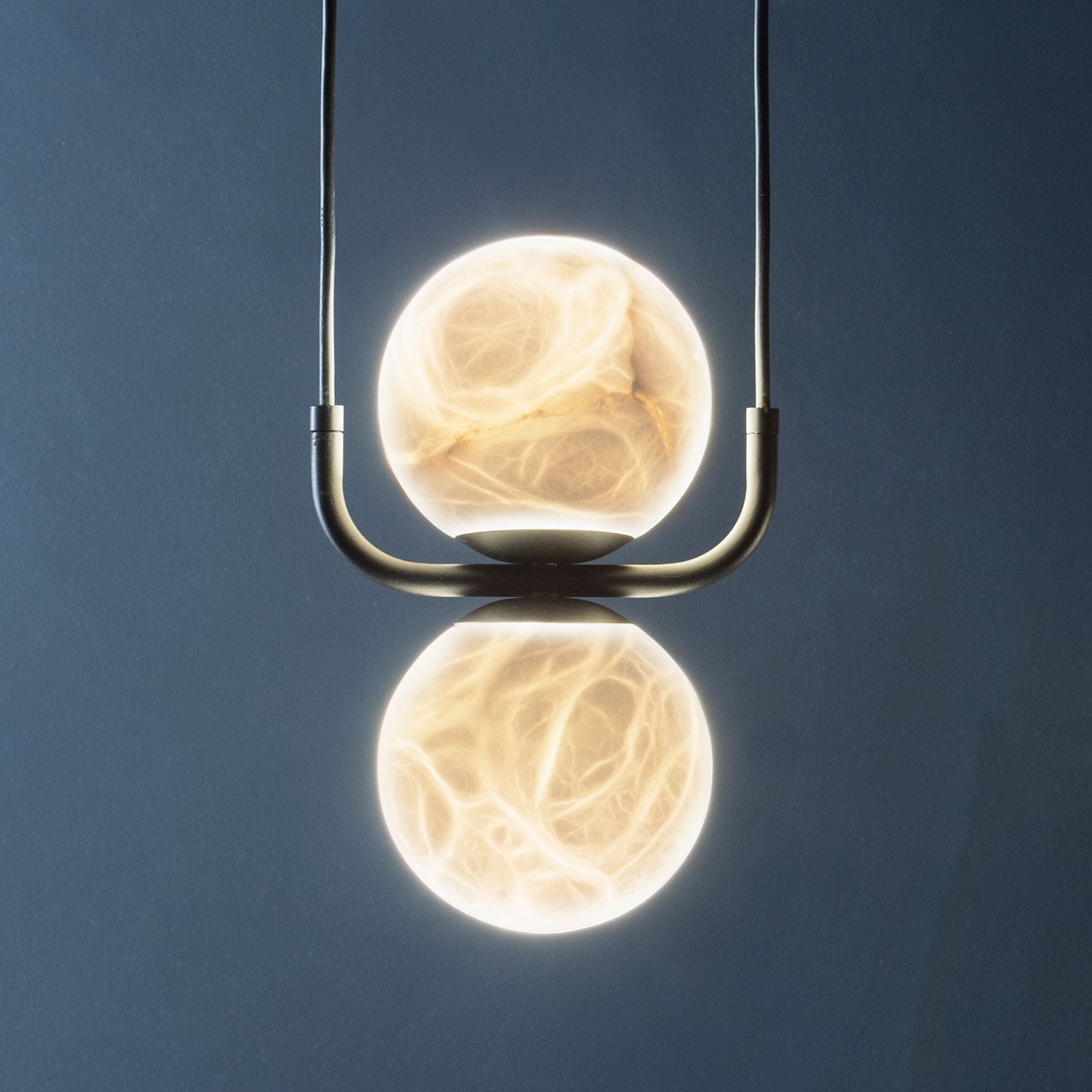 ALMA LIGHT BARCELONA Tribeca LED hanging light with alabaster, two-bulb, for Living / Dining Room, alabaster, iron, 4.2 W, energy efficiency: A+, W: 18 cm