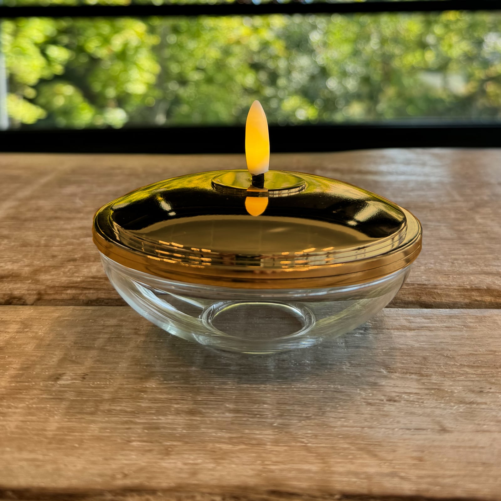 Lámpara decorativa LED Lia, color dorado, batería recargable, cristal, plástico
